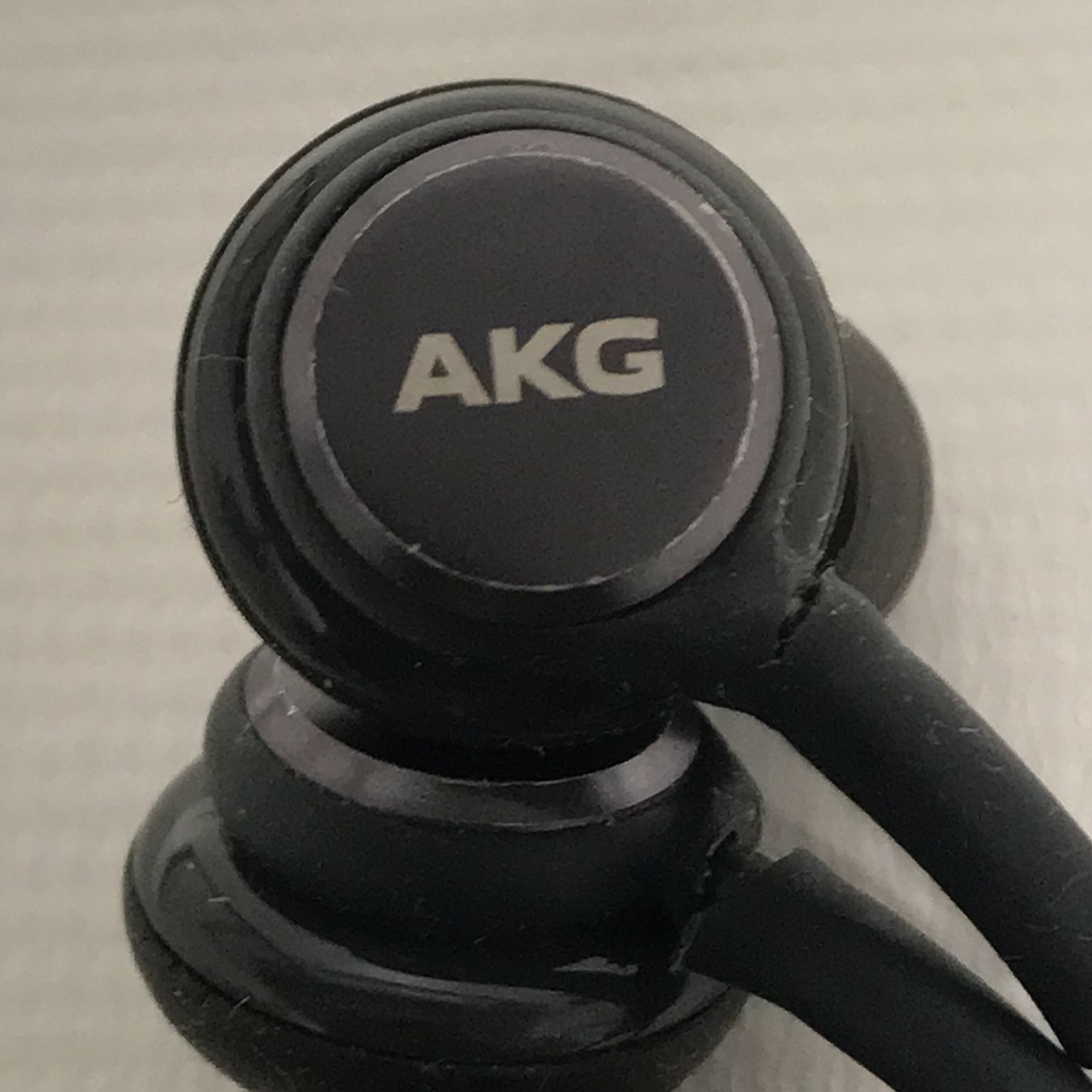 AKG