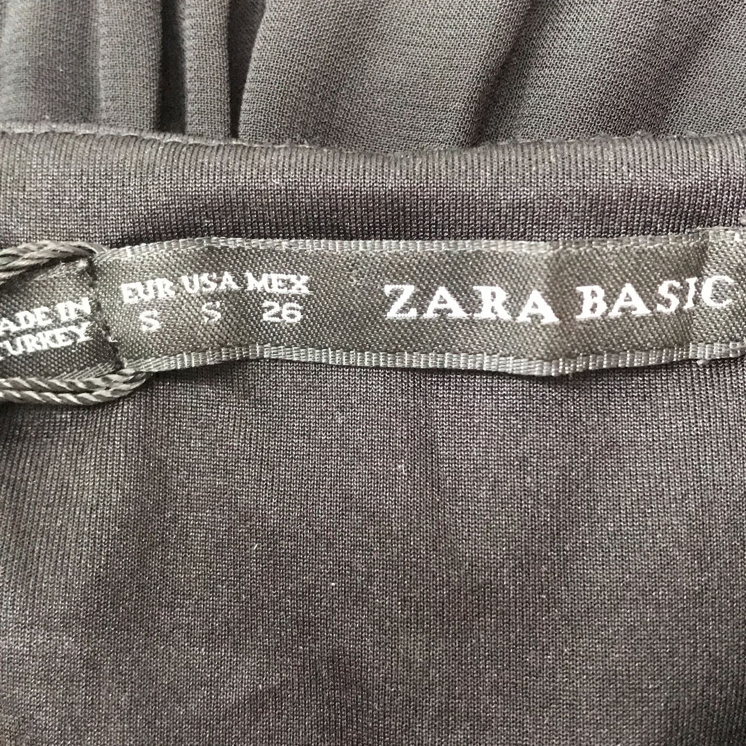 Zara Basic