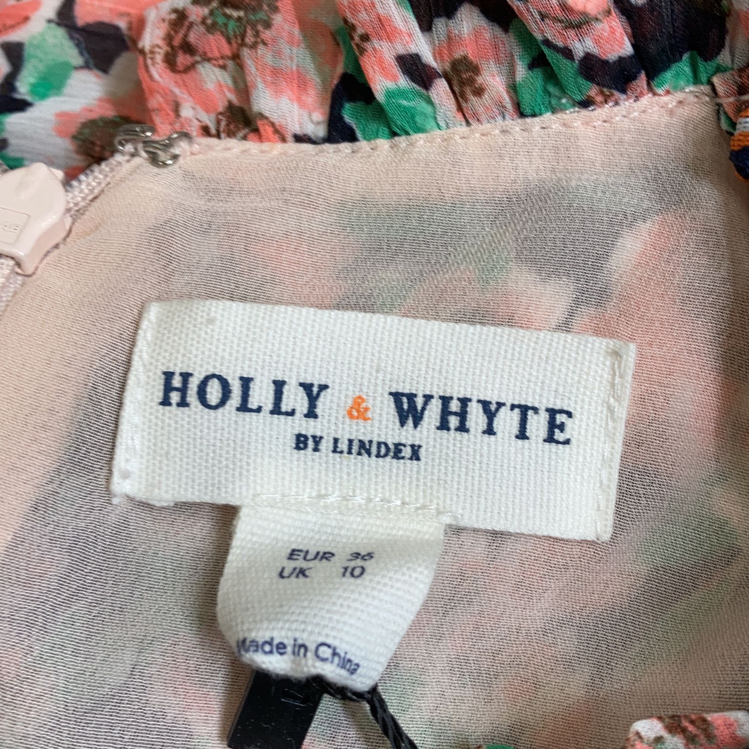 Holly  Whyte by Lindex