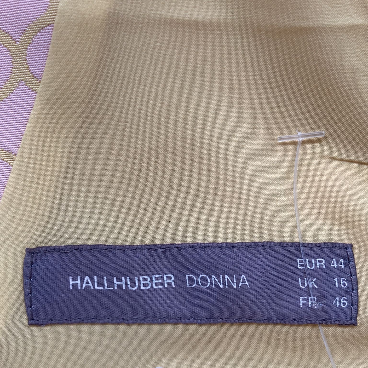 Hallhuber Donna