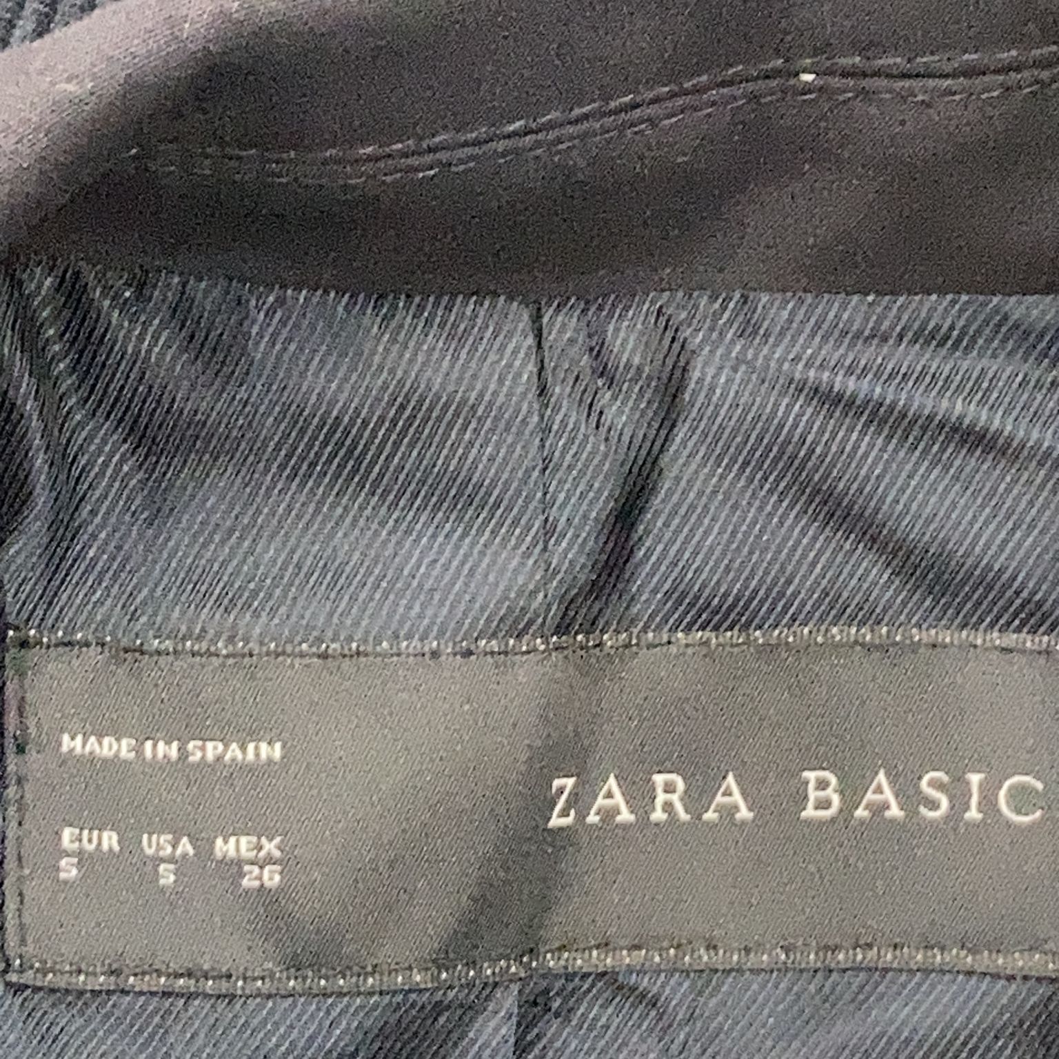 Zara Basic