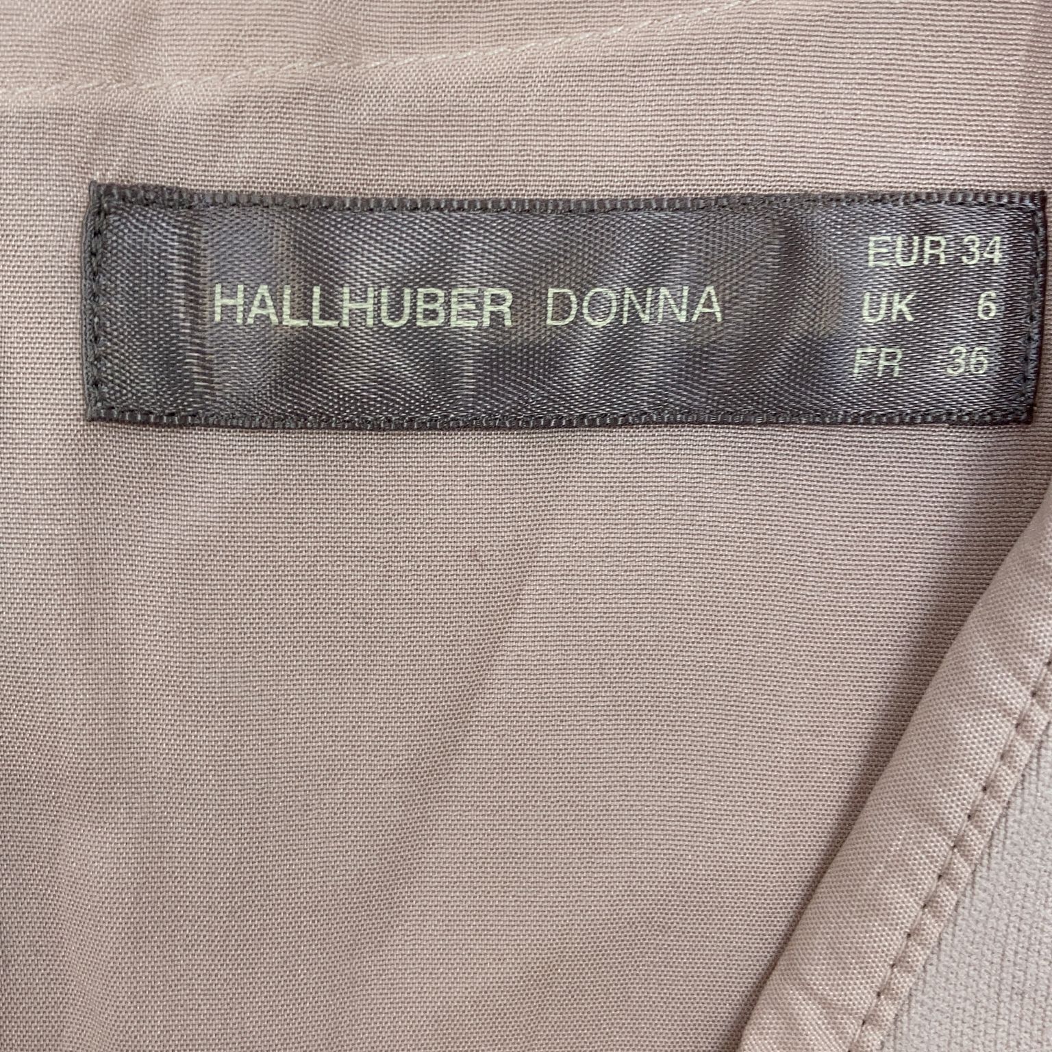 Hallhuber Donna