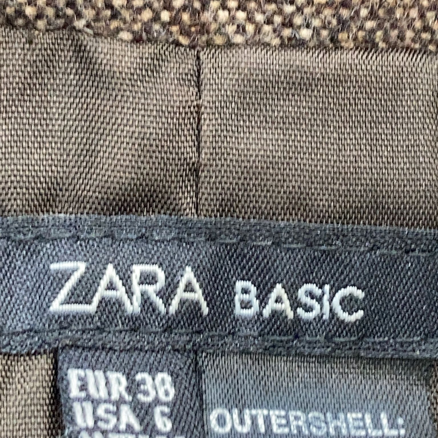 Zara Basic