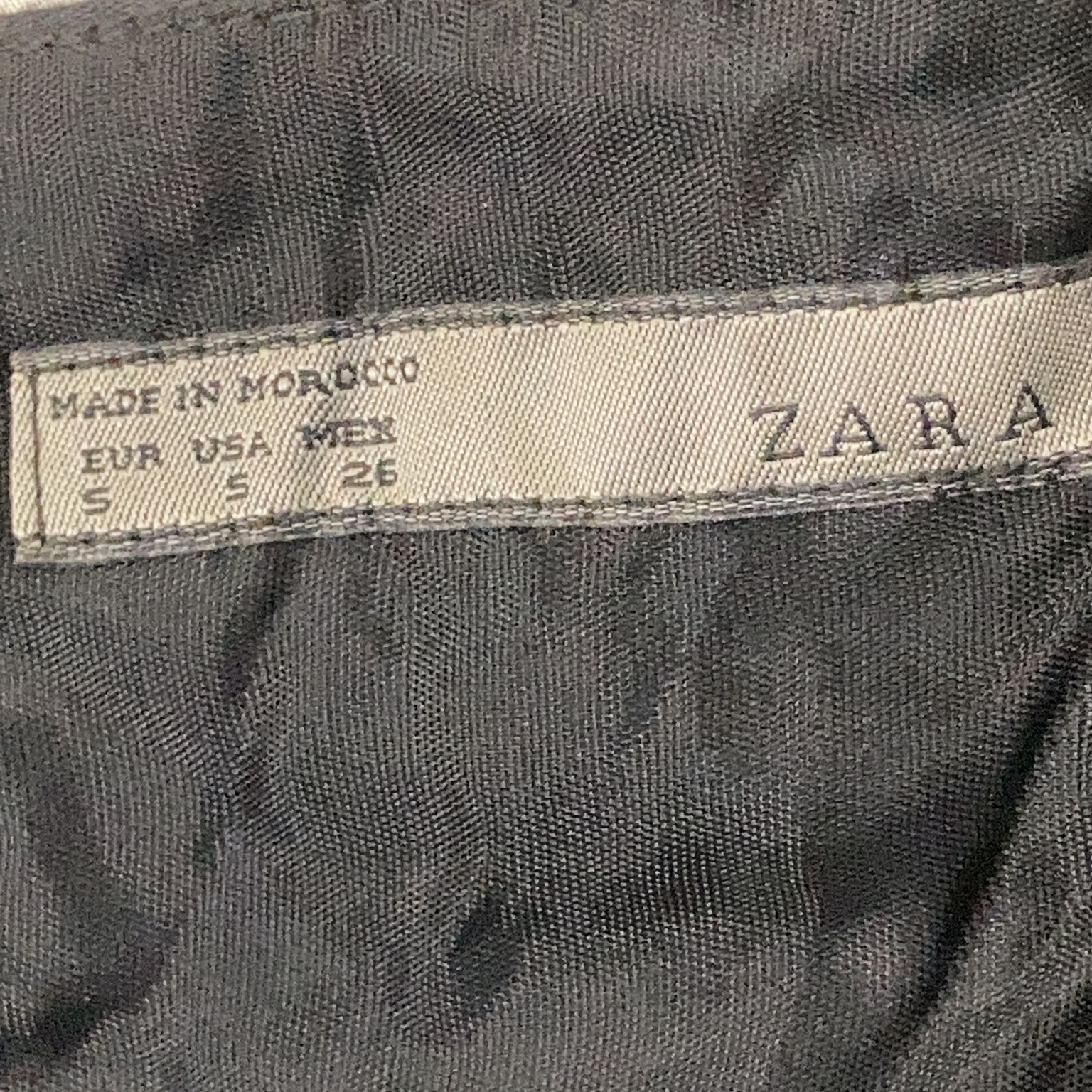 Zara Basic