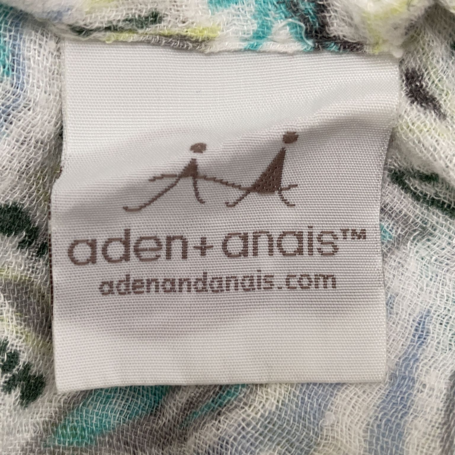 Aden  Anais