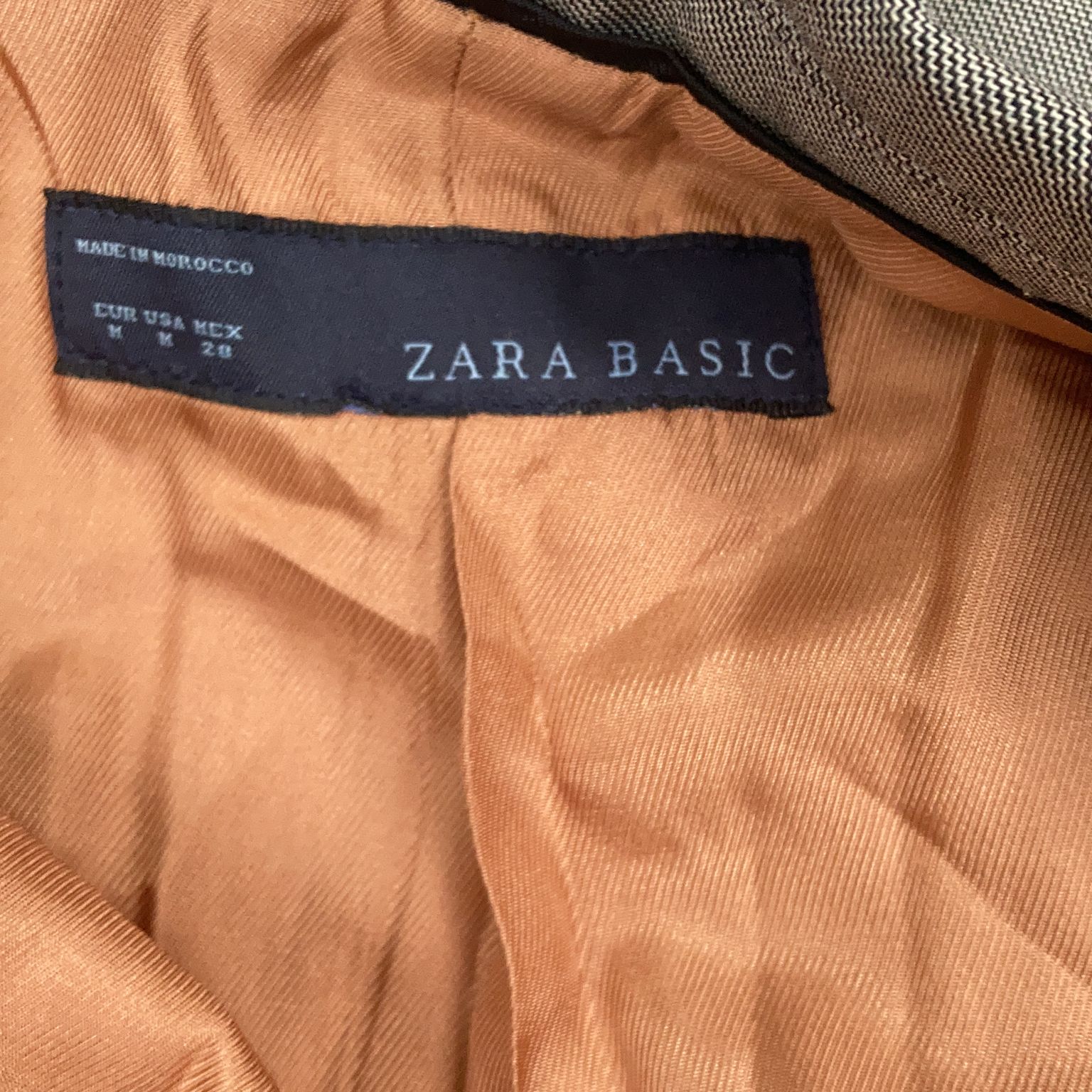 Zara Basic