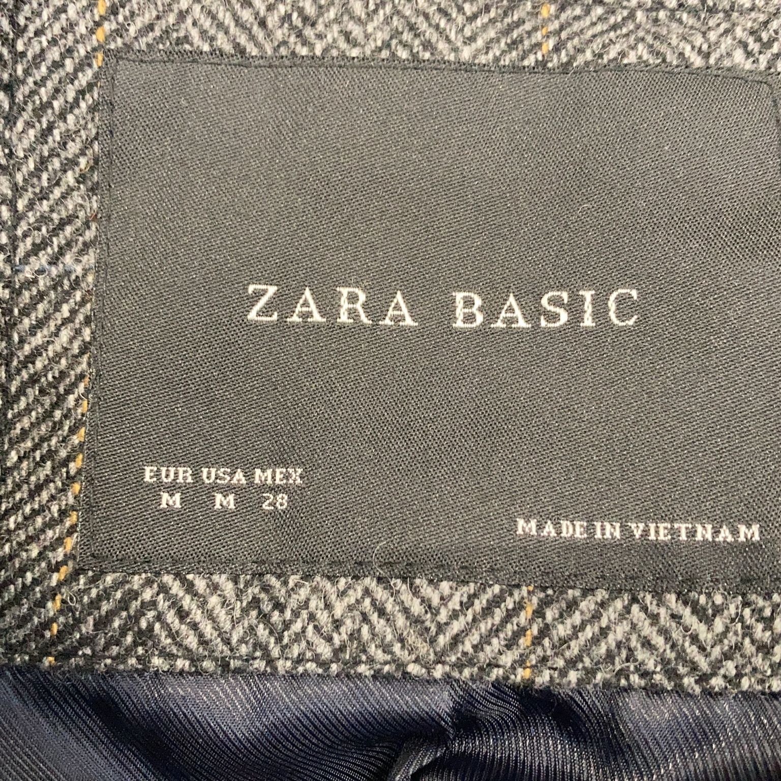 Zara Basic