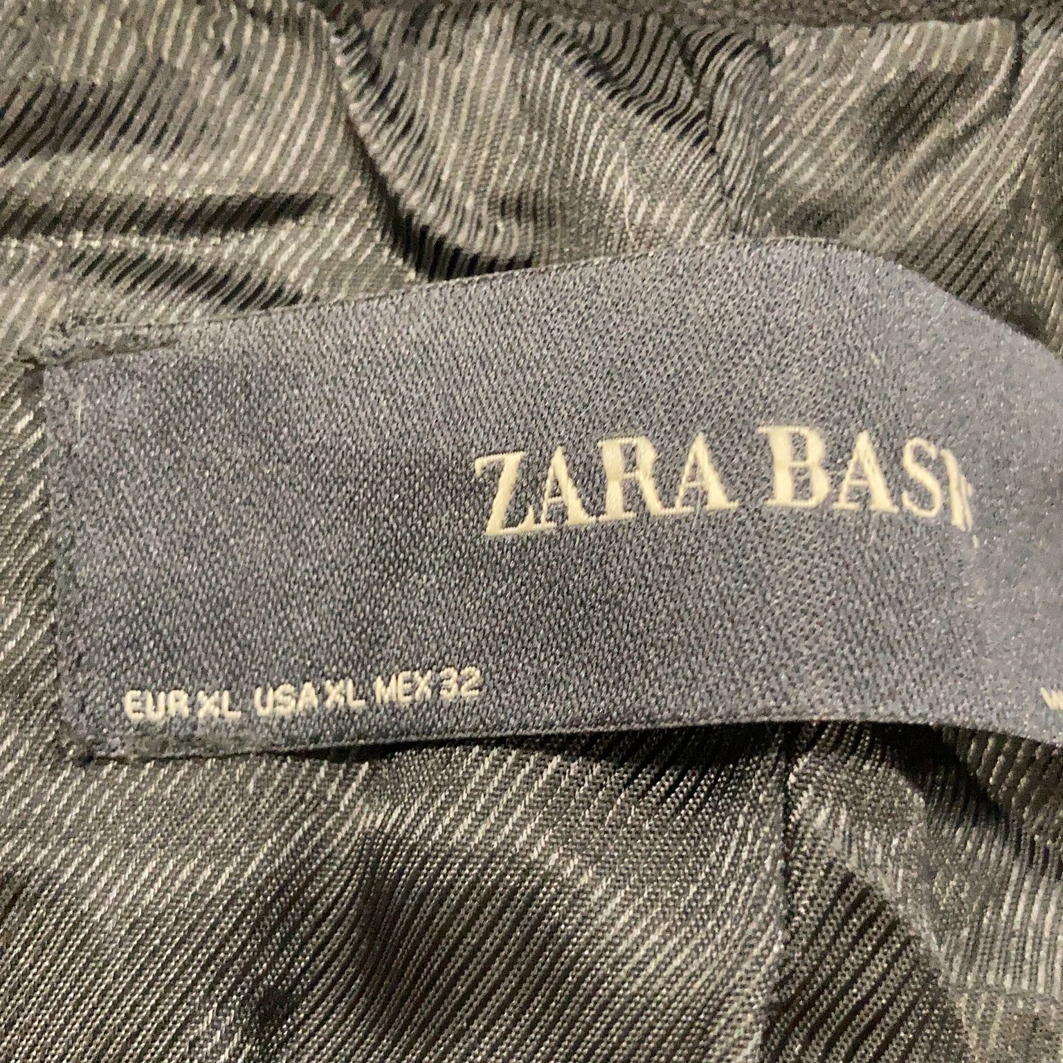 Zara Basic