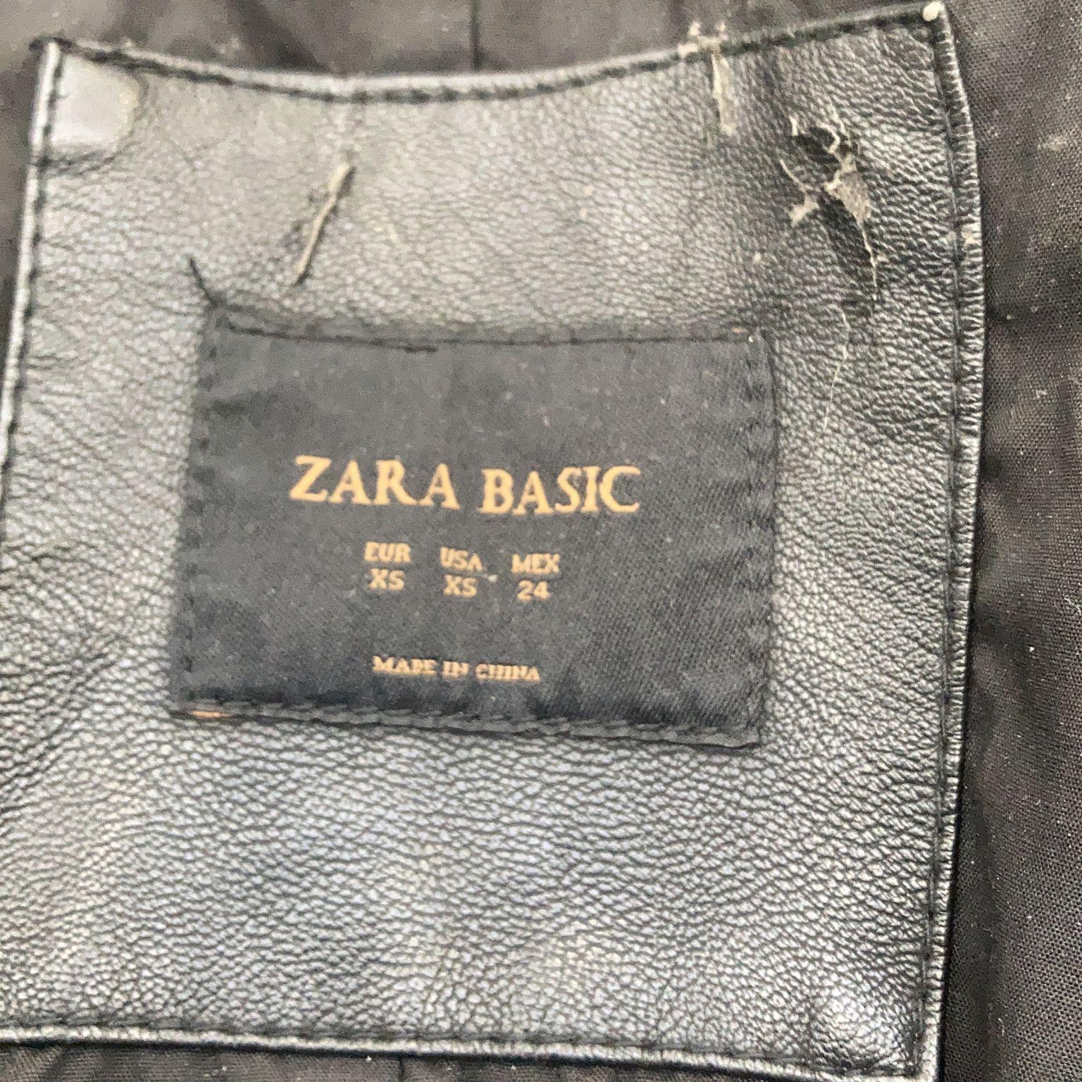 Zara Basic