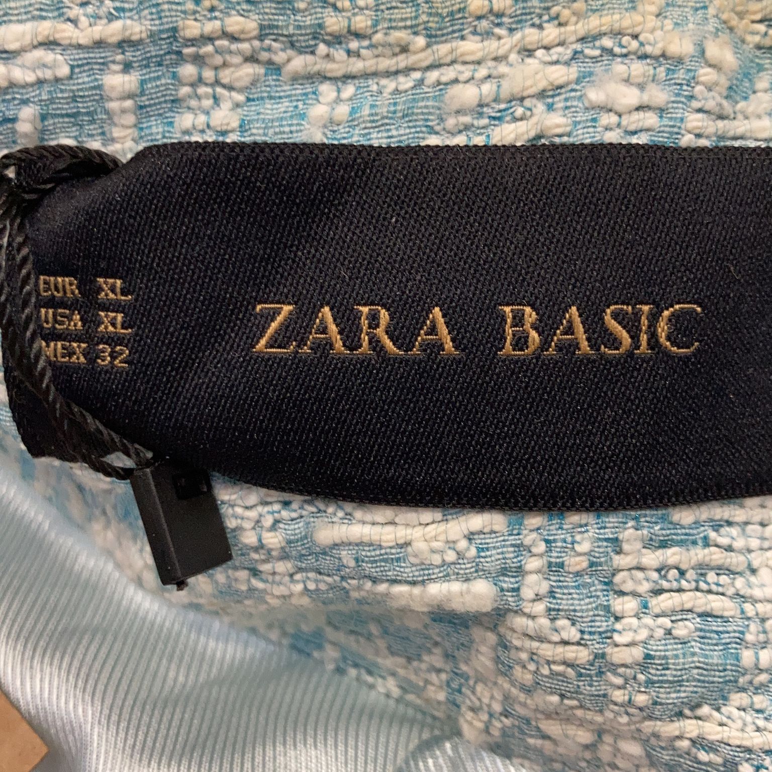 Zara Basic