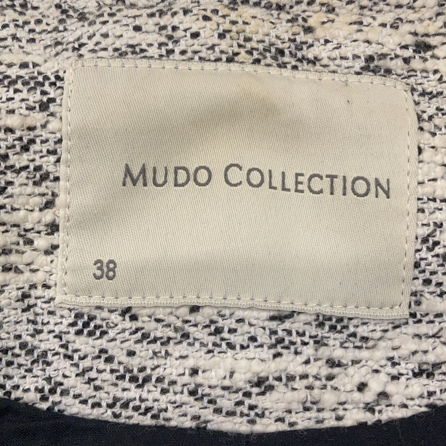 Mudo Collection