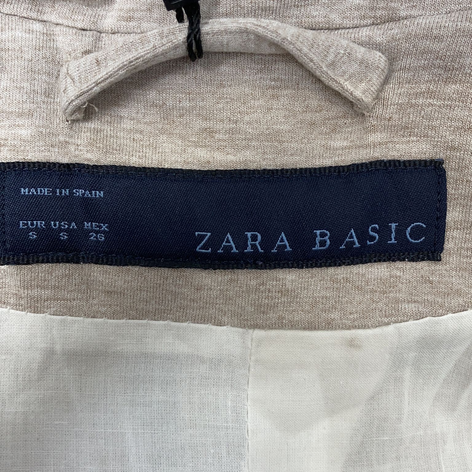 Zara Basic