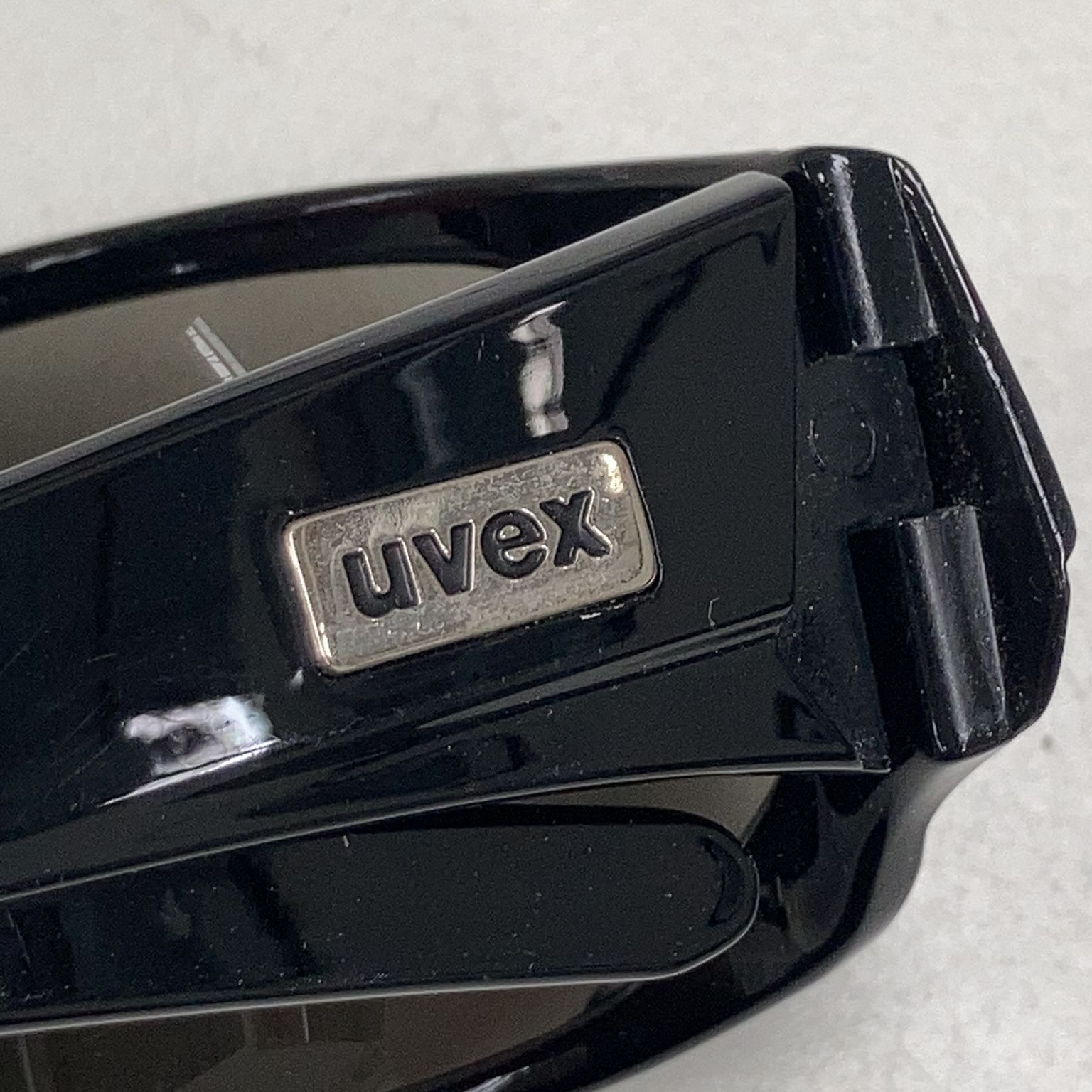 Uvex