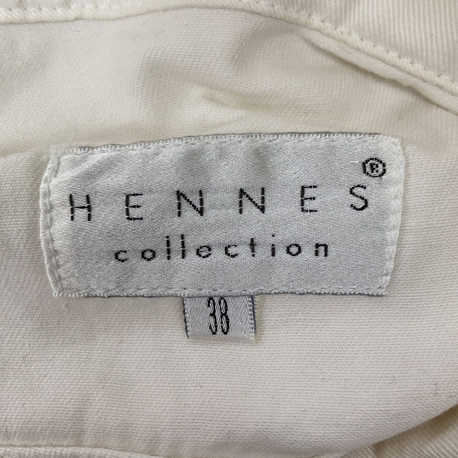 Hennes Collection