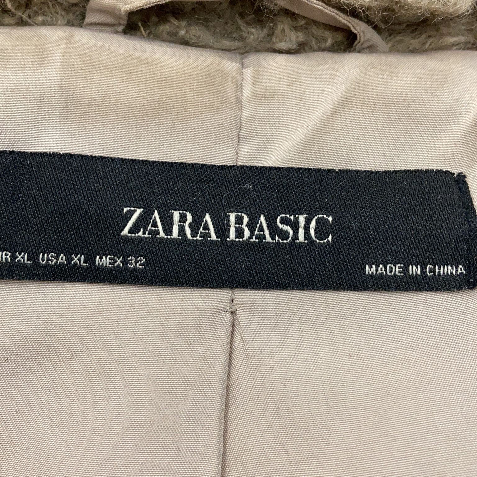 Zara Basic