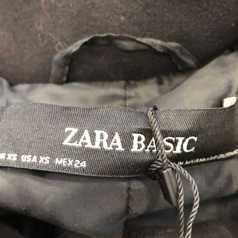 Zara Basic