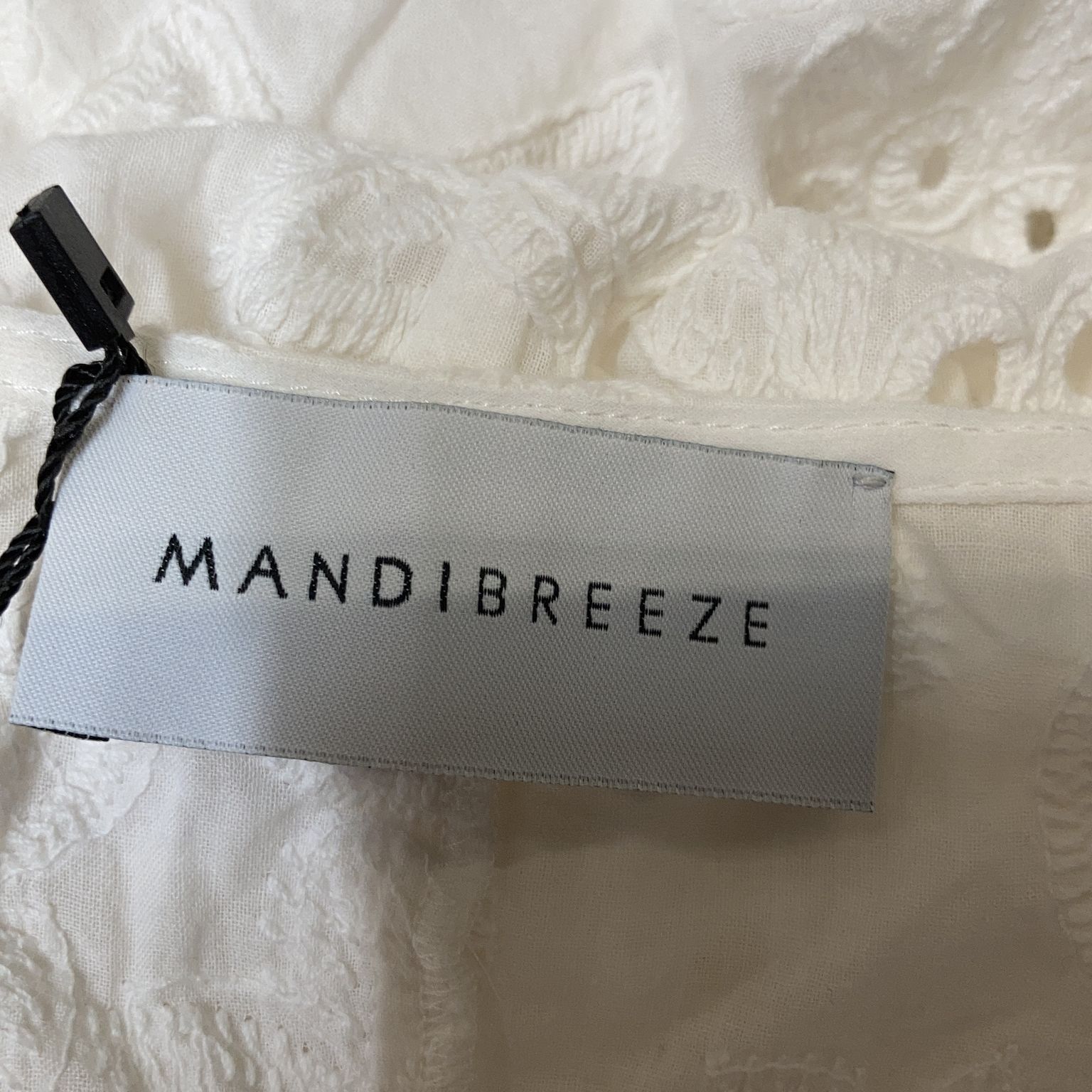 Mandi Breeze