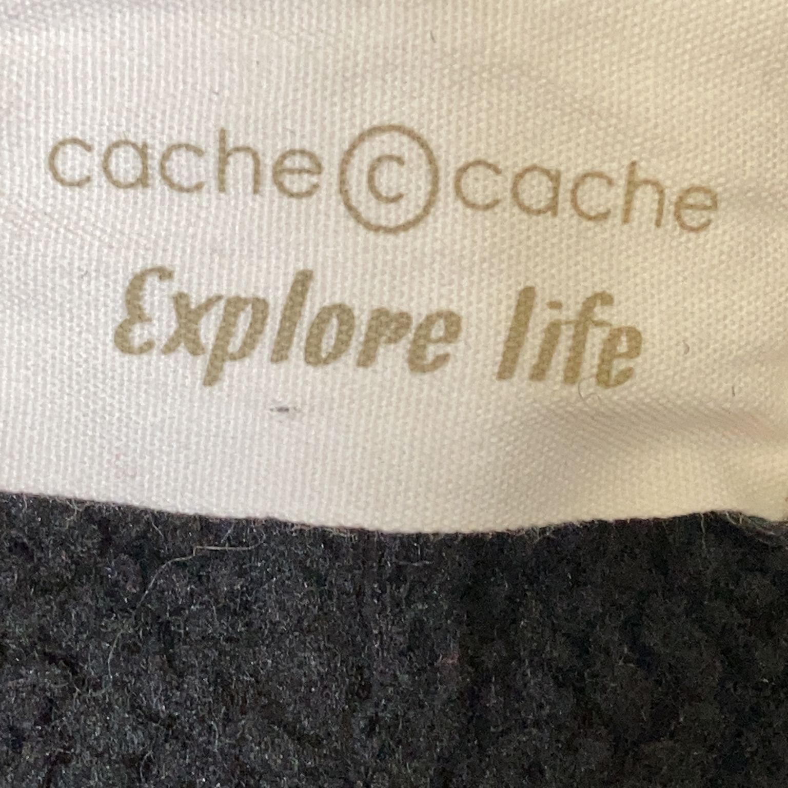 Cache Cache