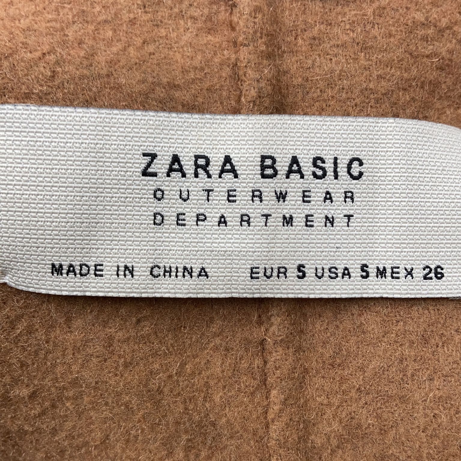 Zara Basic