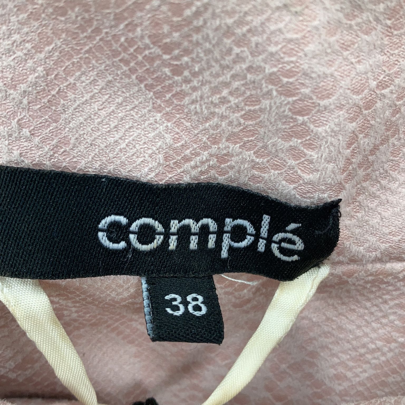 Complé