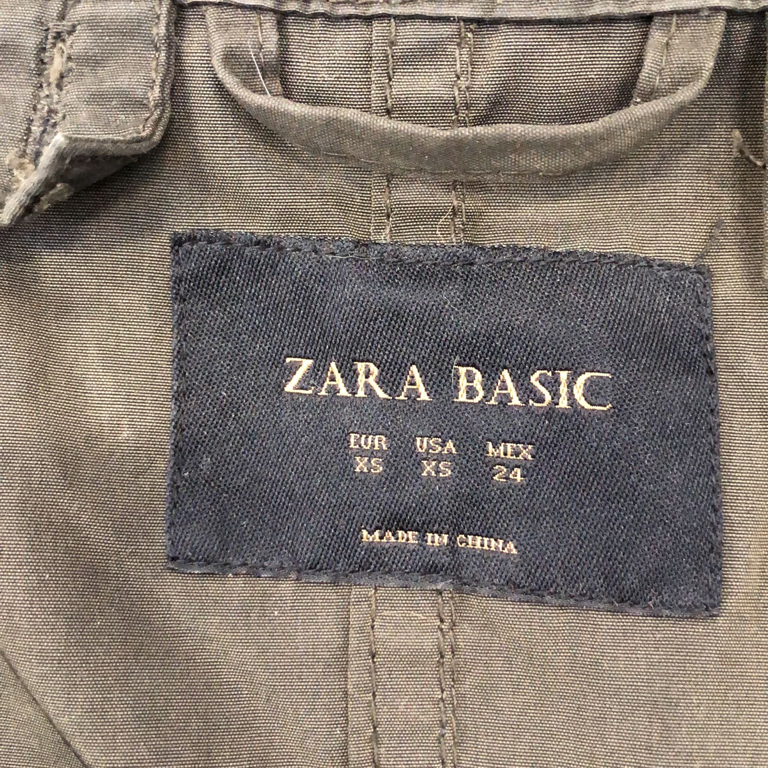 Zara Basic