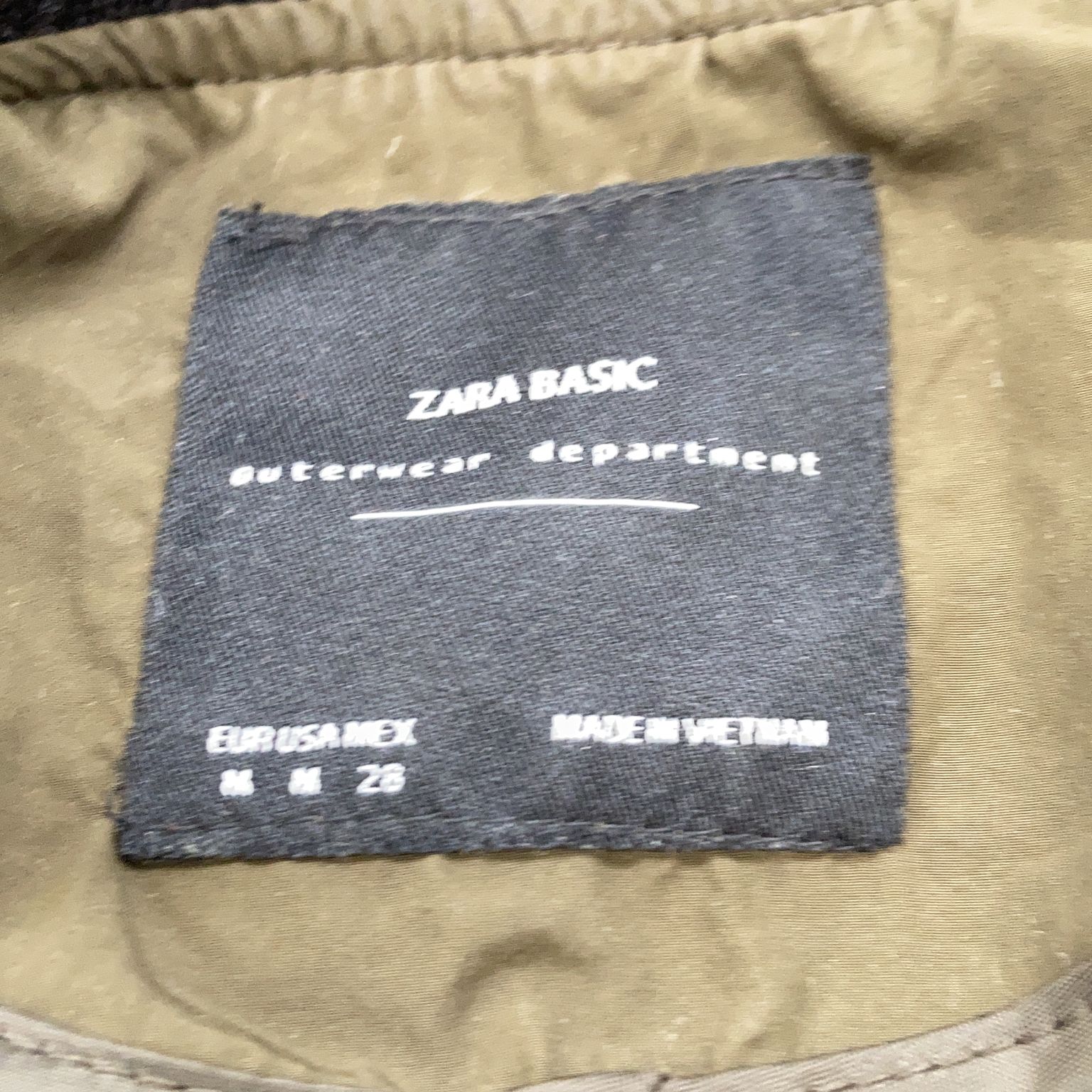 Zara Basic