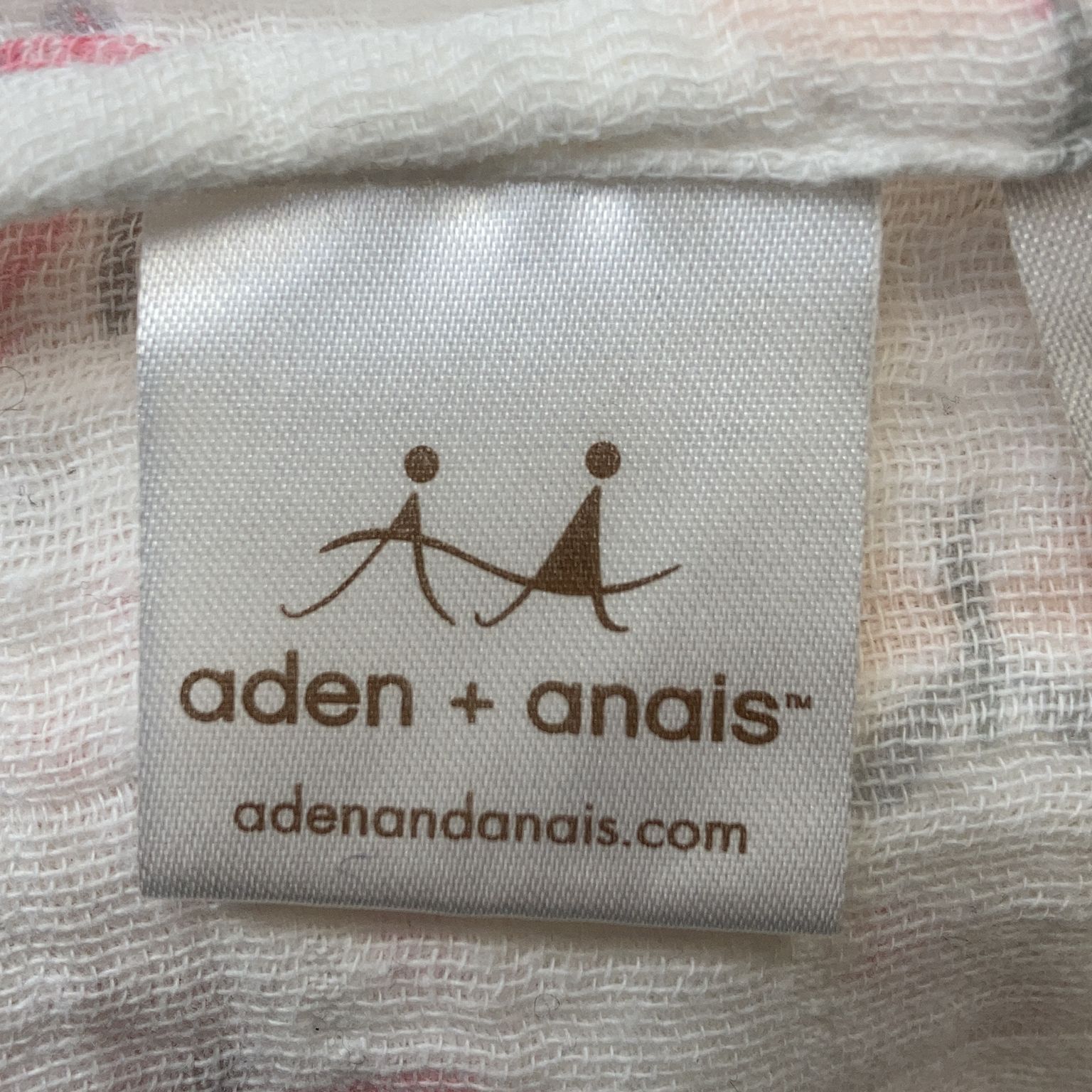 Aden  Anais