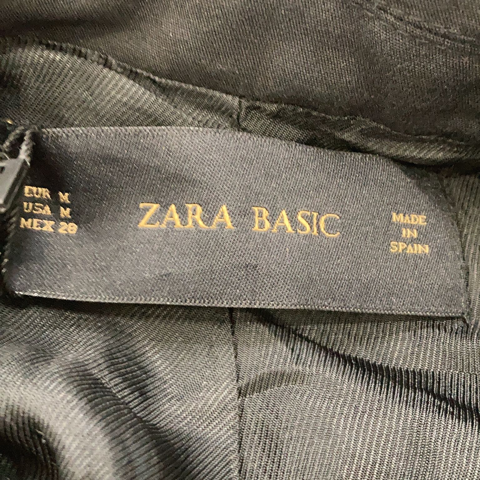 Zara Basic