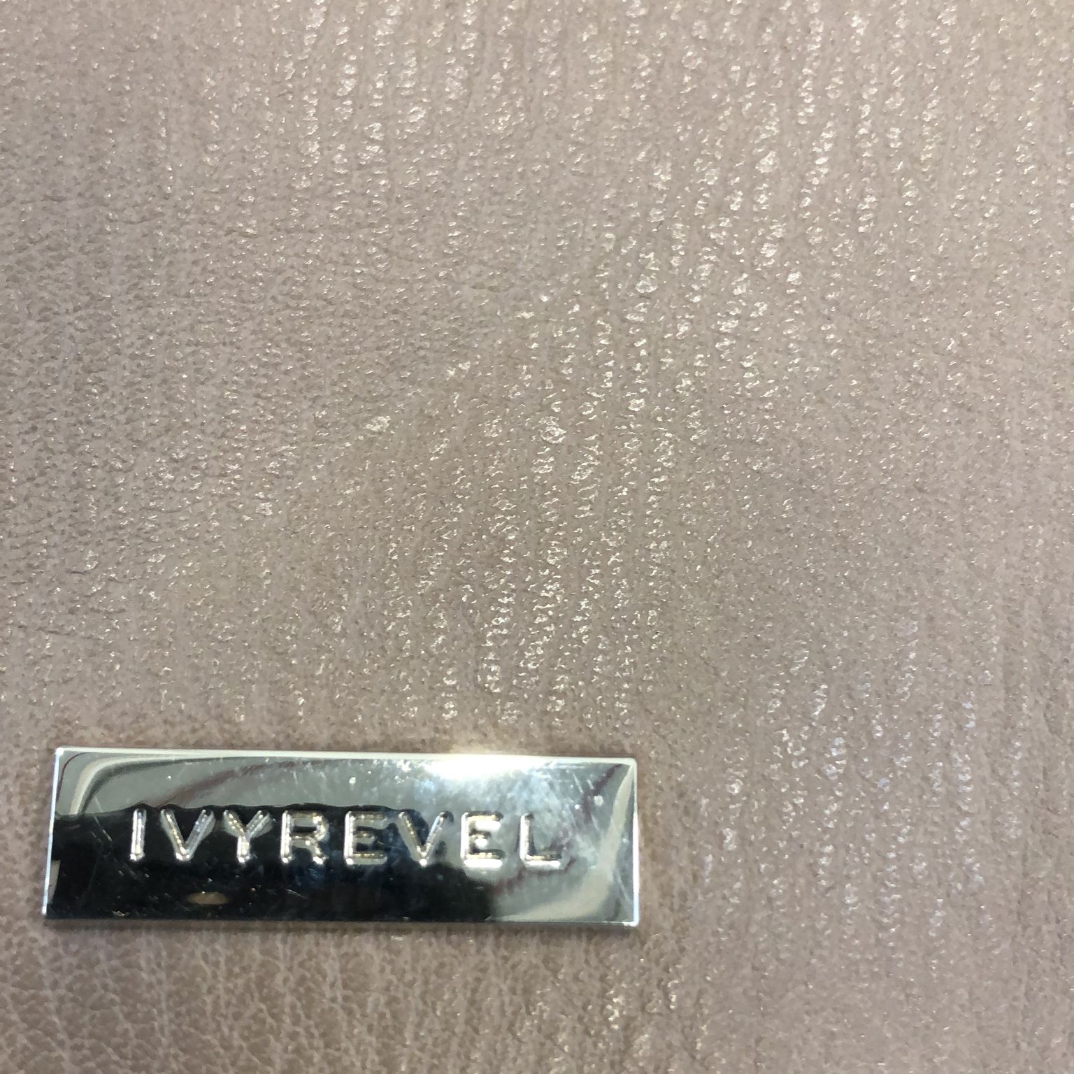 Ivyrevel