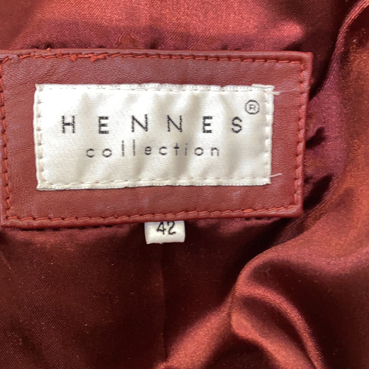 Hennes Collection