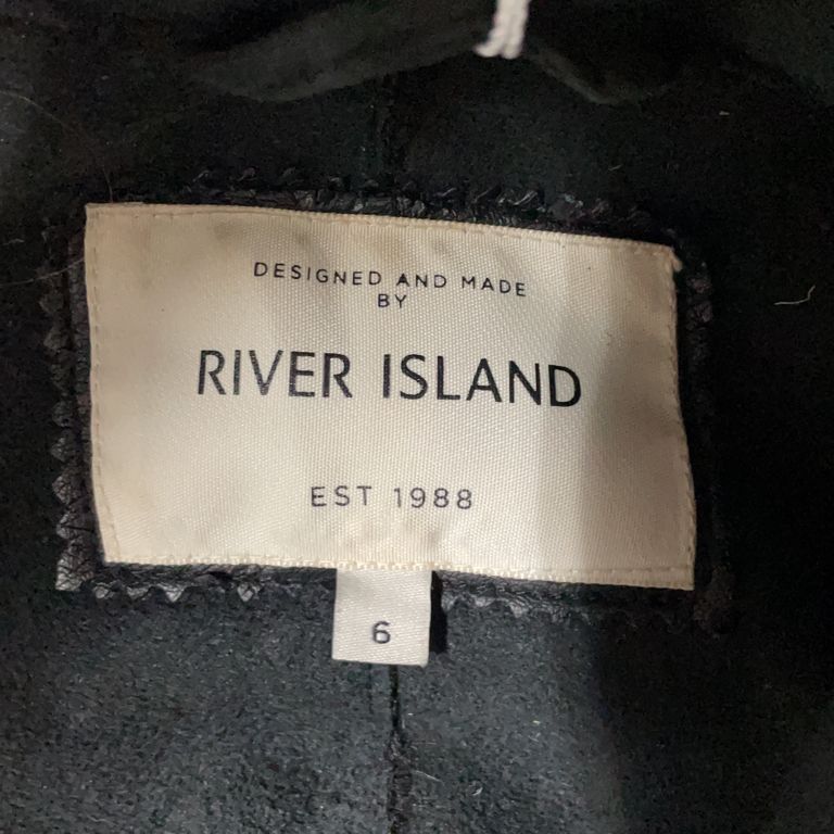 River Island