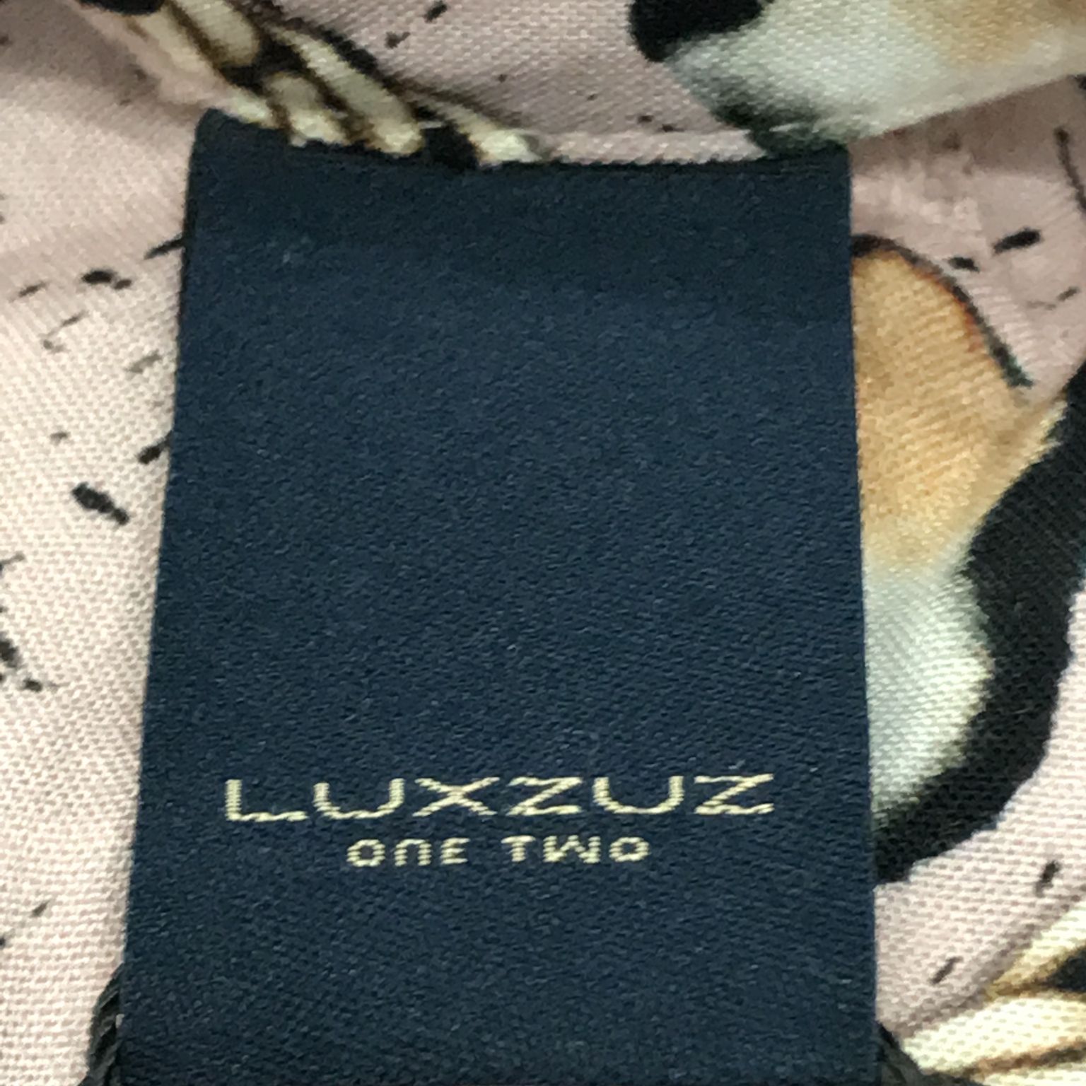 Luxzuz