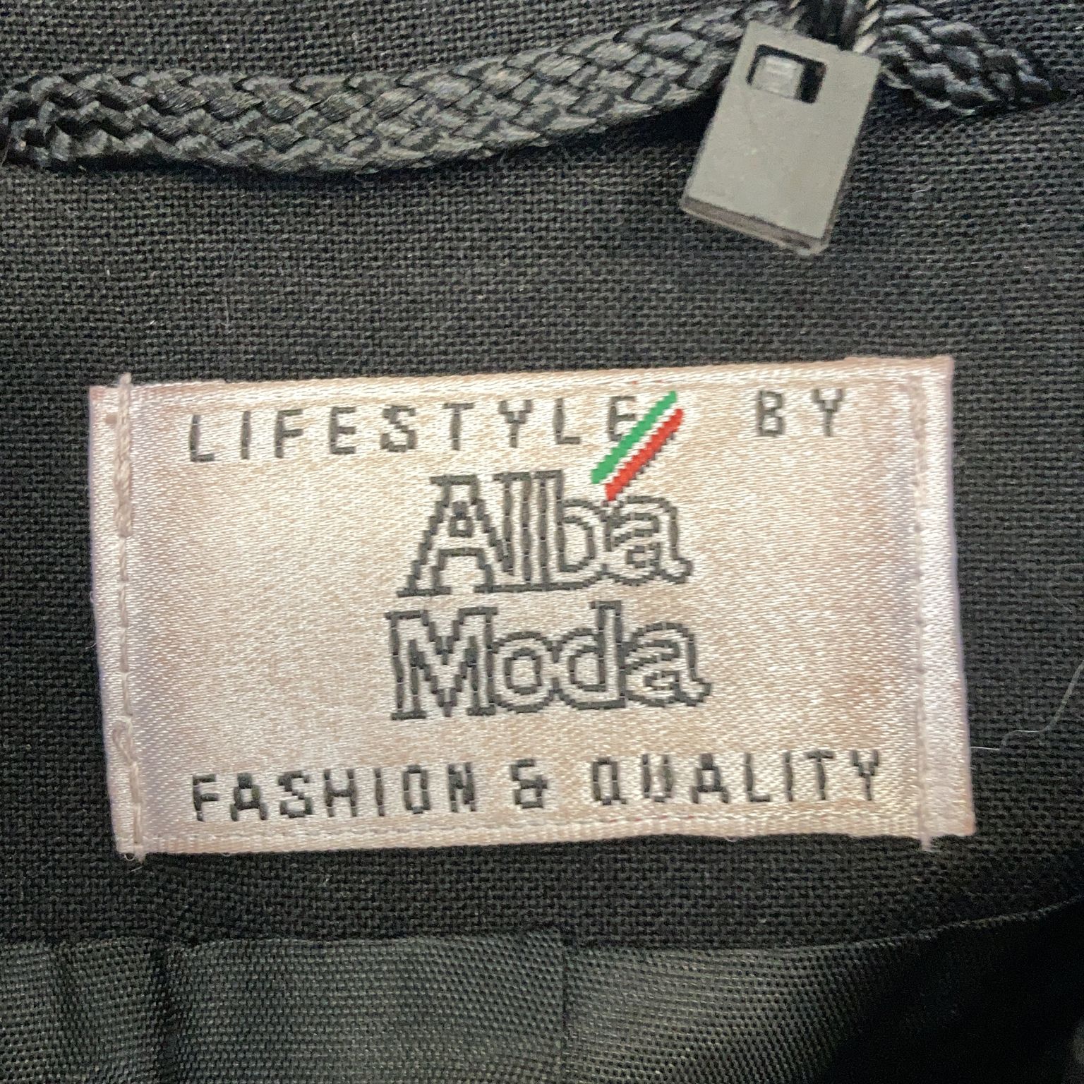 Alba Moda