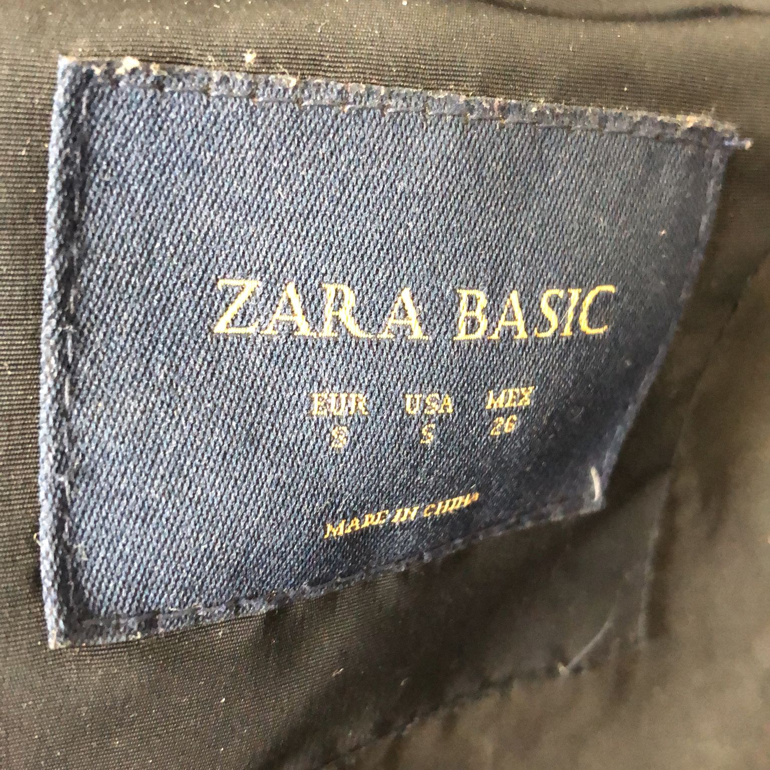 Zara Basic