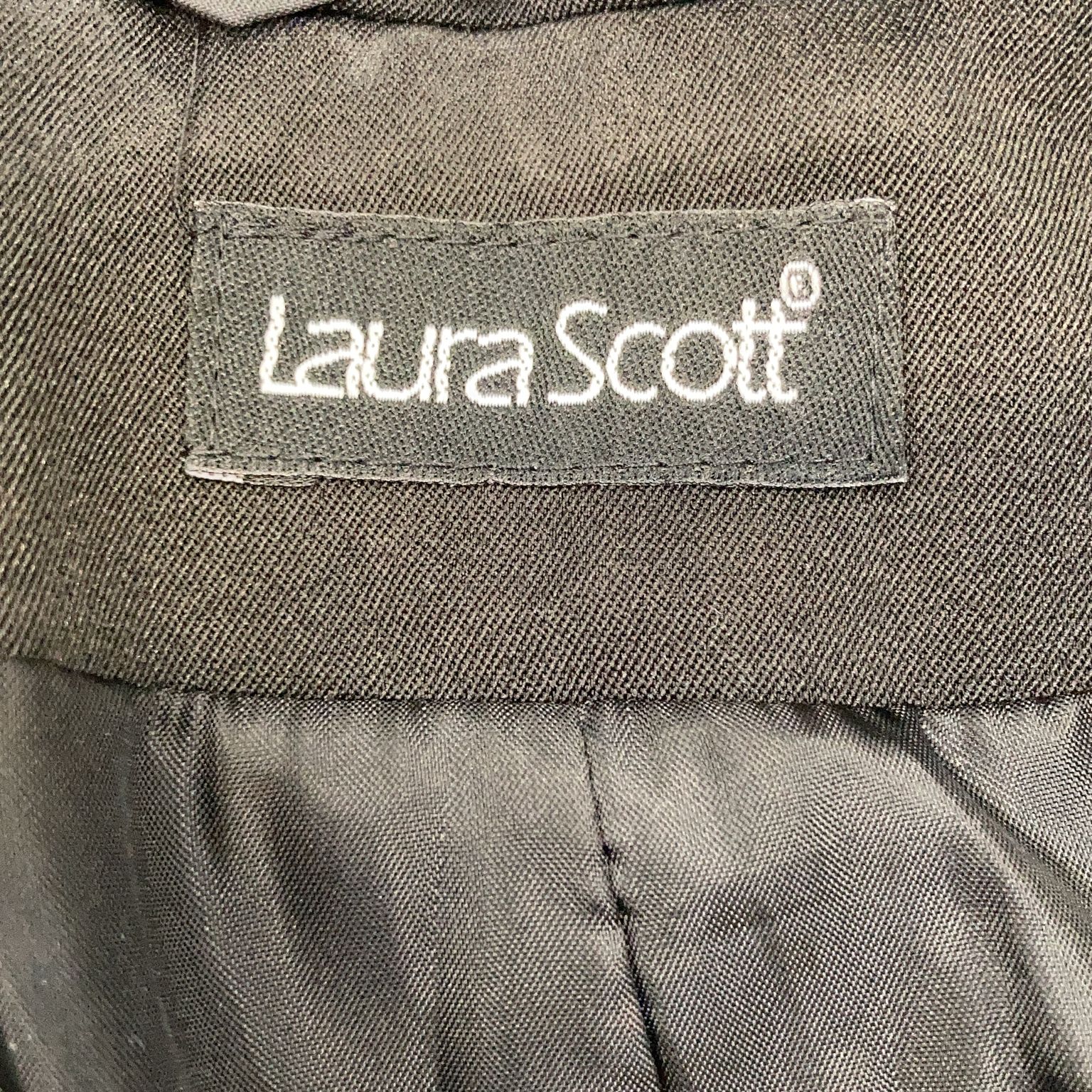 Laura Scott