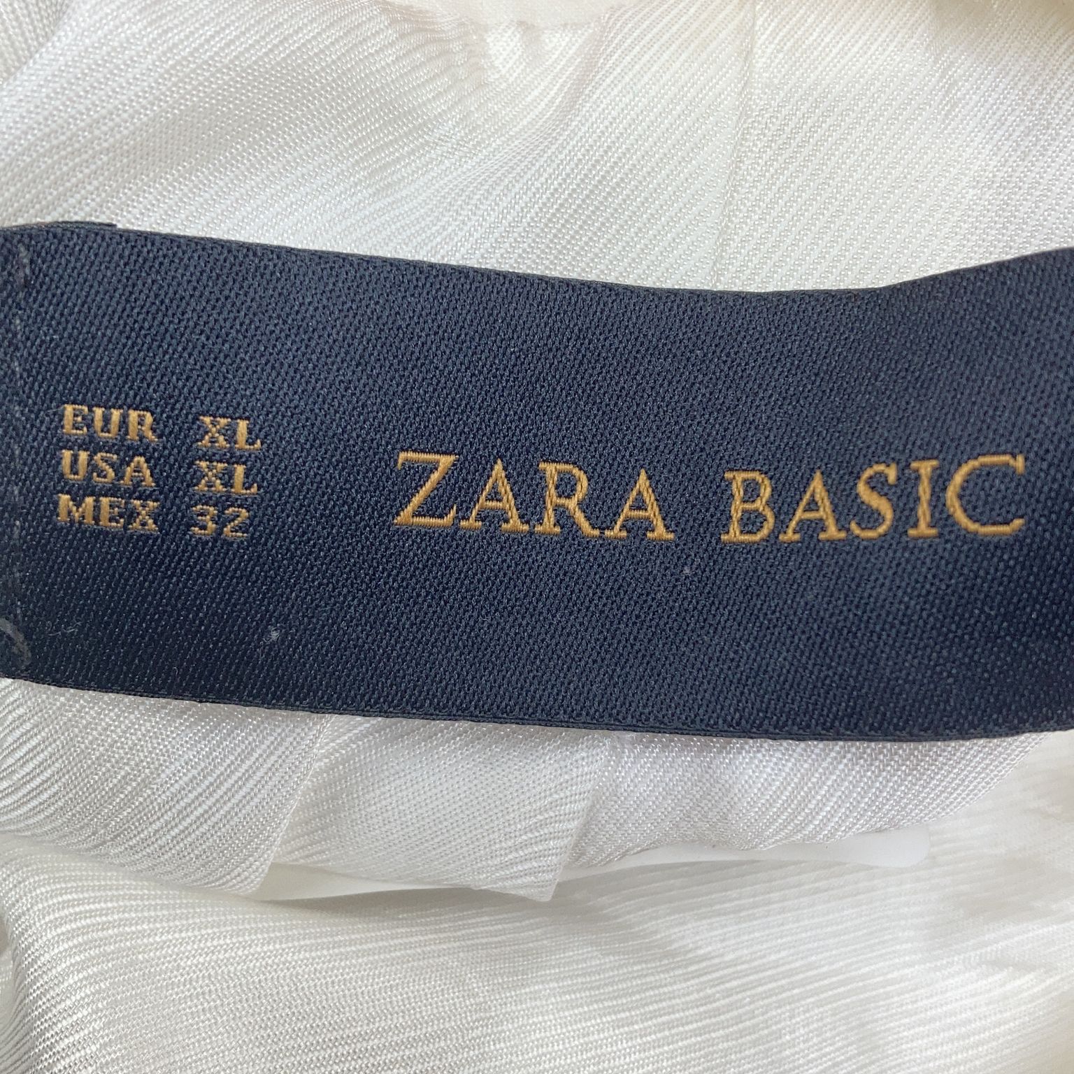 Zara Basic