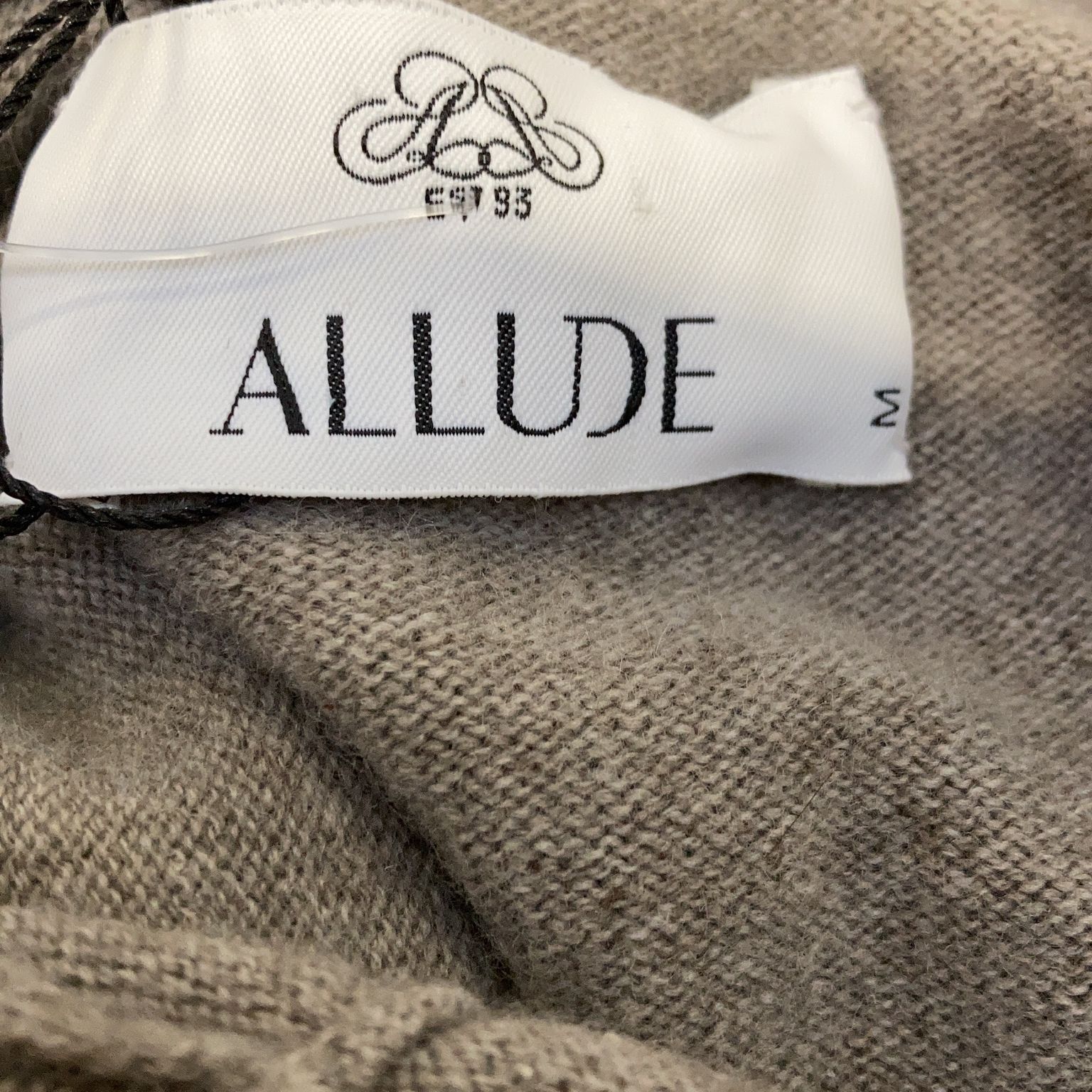 Allude