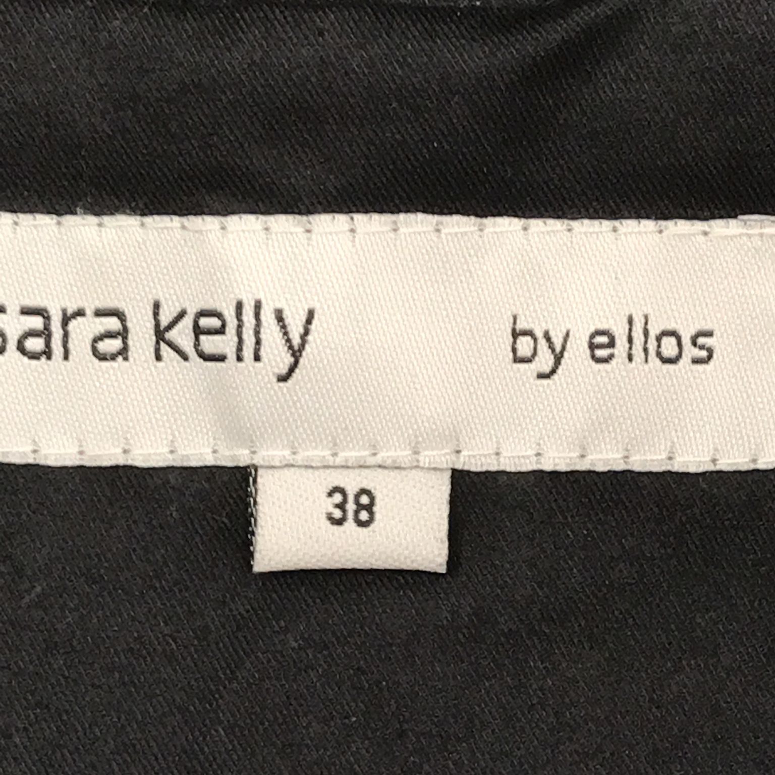 Sara Kelly by Ellos