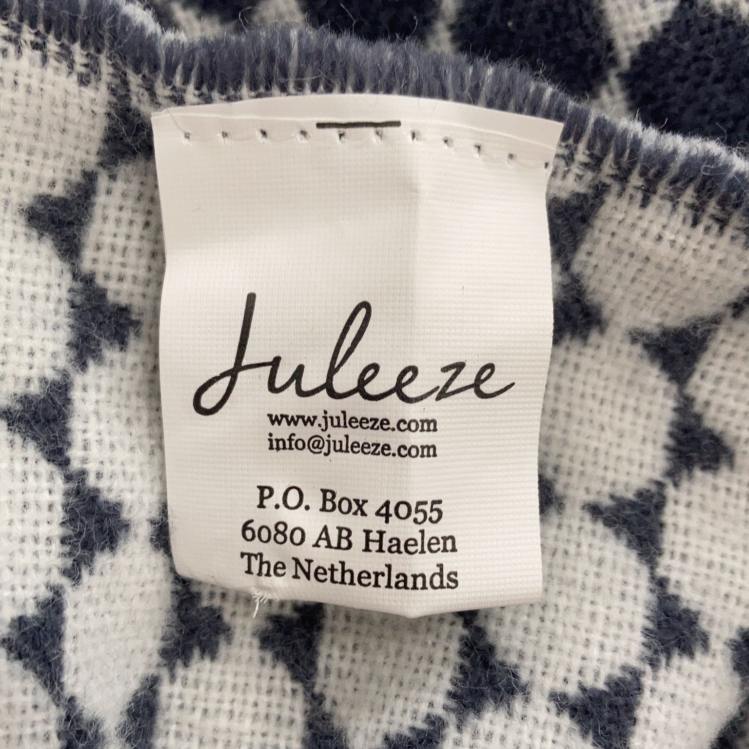 Juleeze