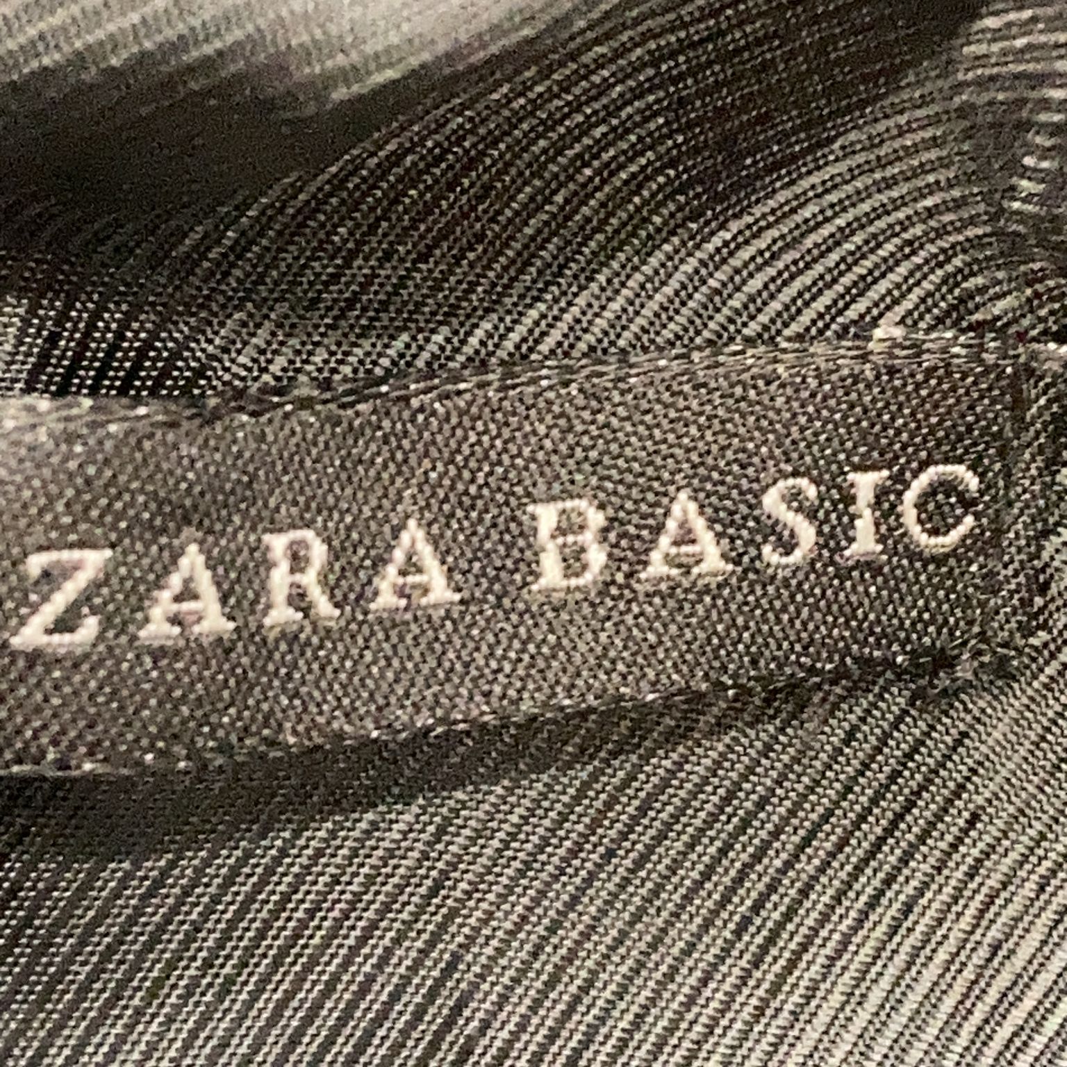 Zara Basic