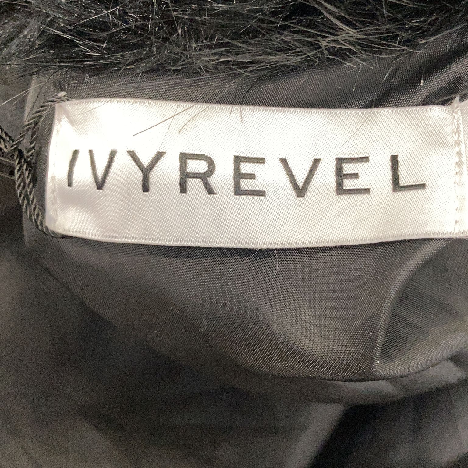 Ivyrevel