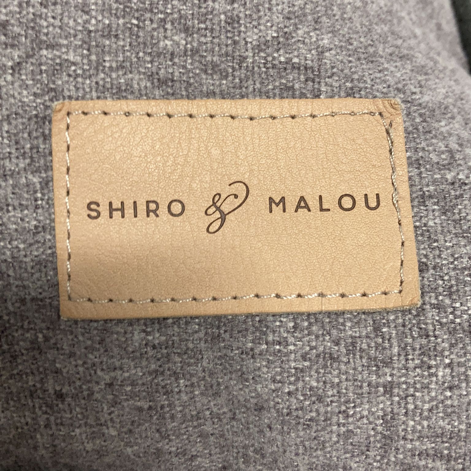 Shiro  Malou