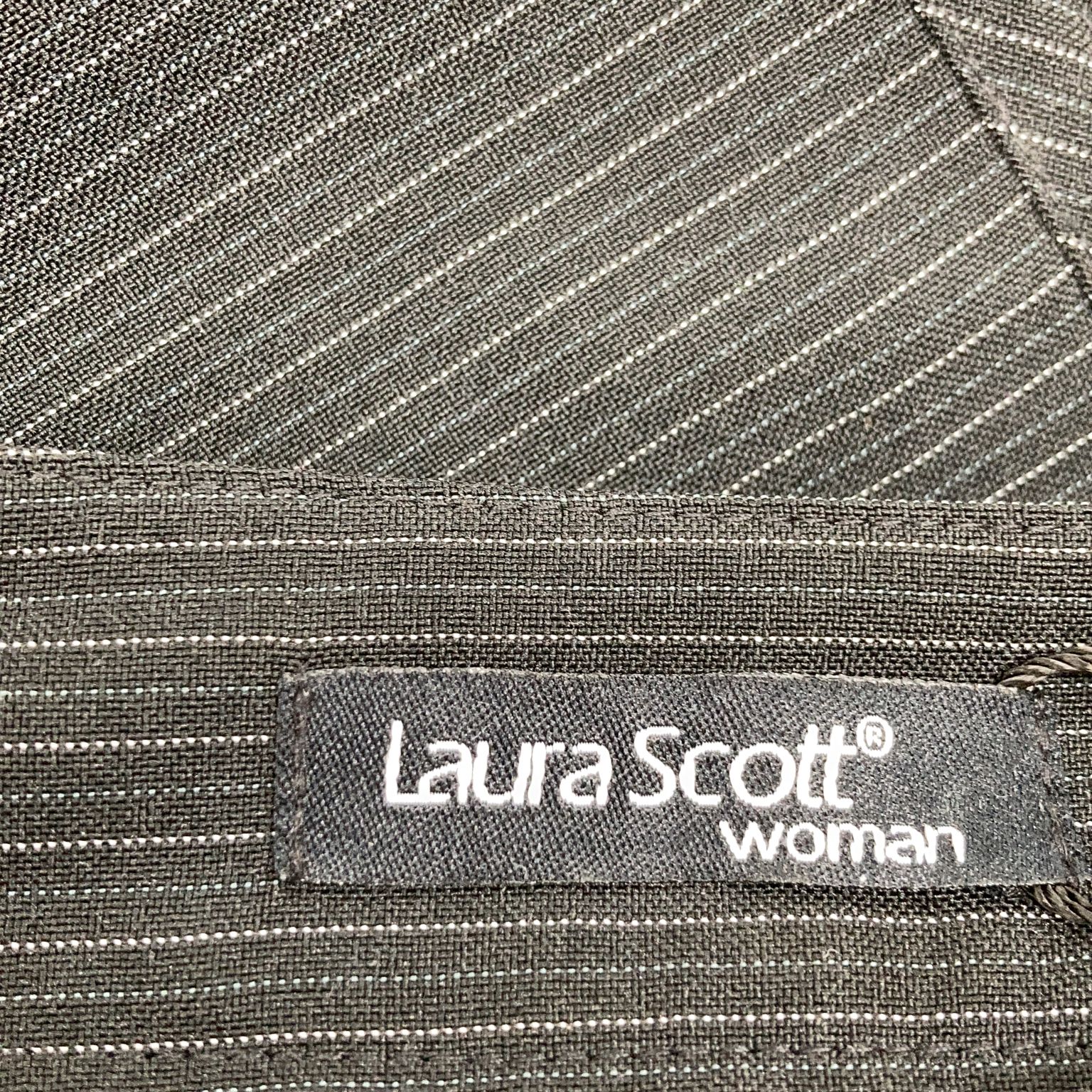 Laura Scott