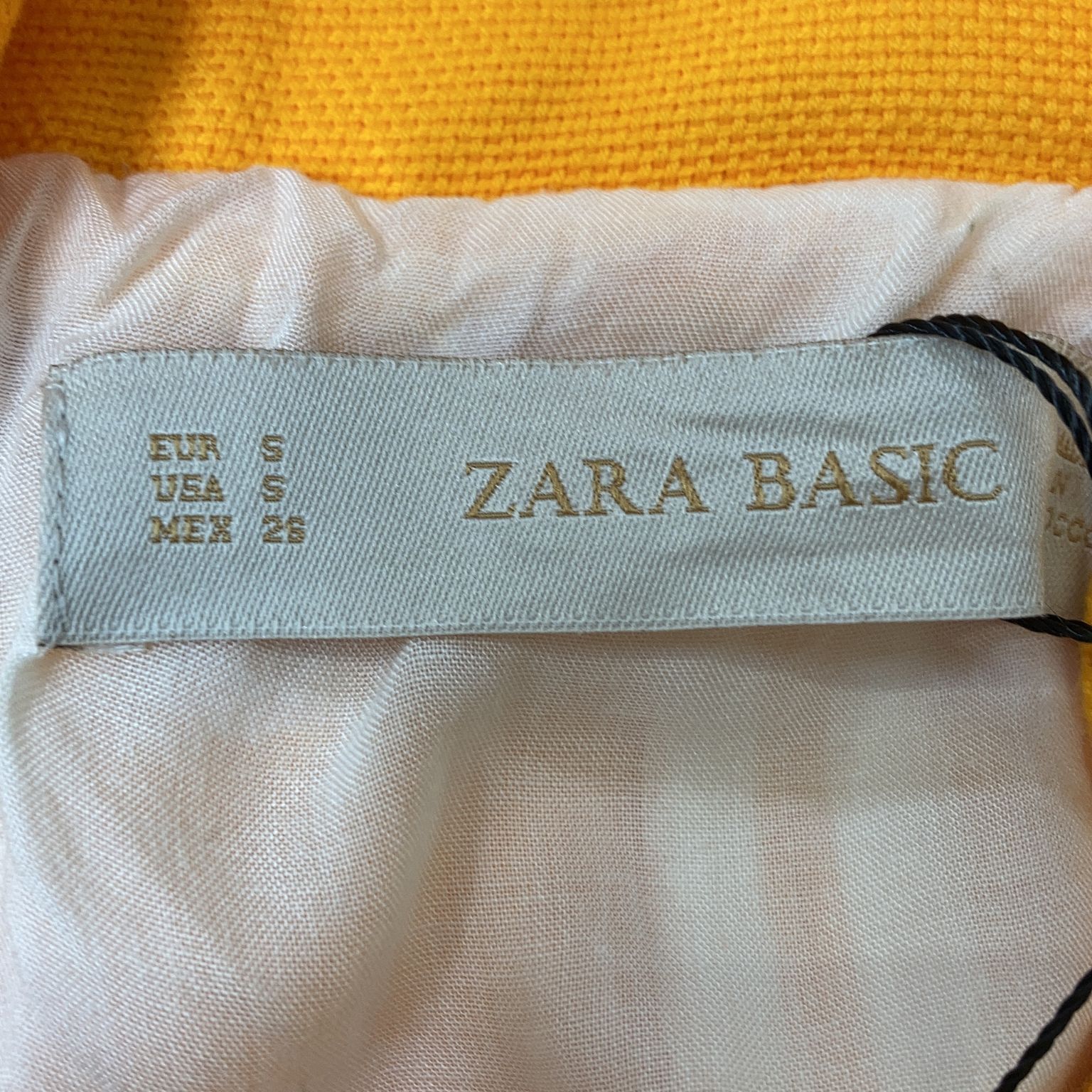 Zara Basic