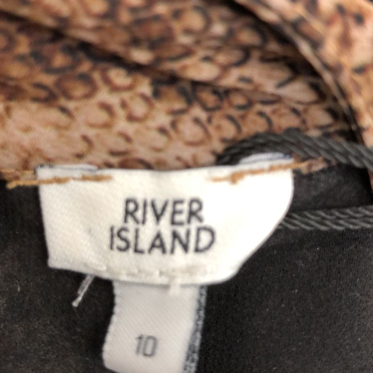 River Island