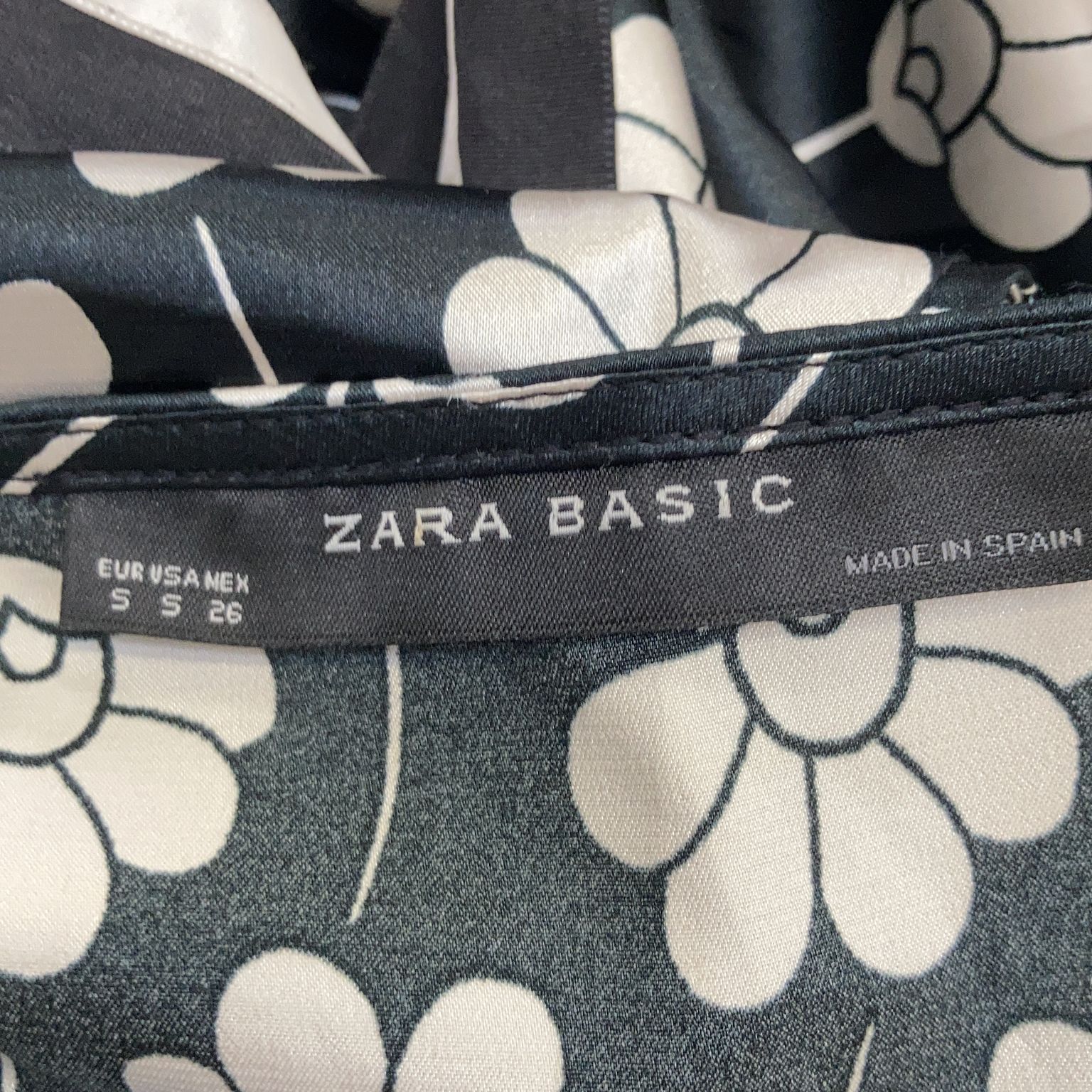 Zara Basic