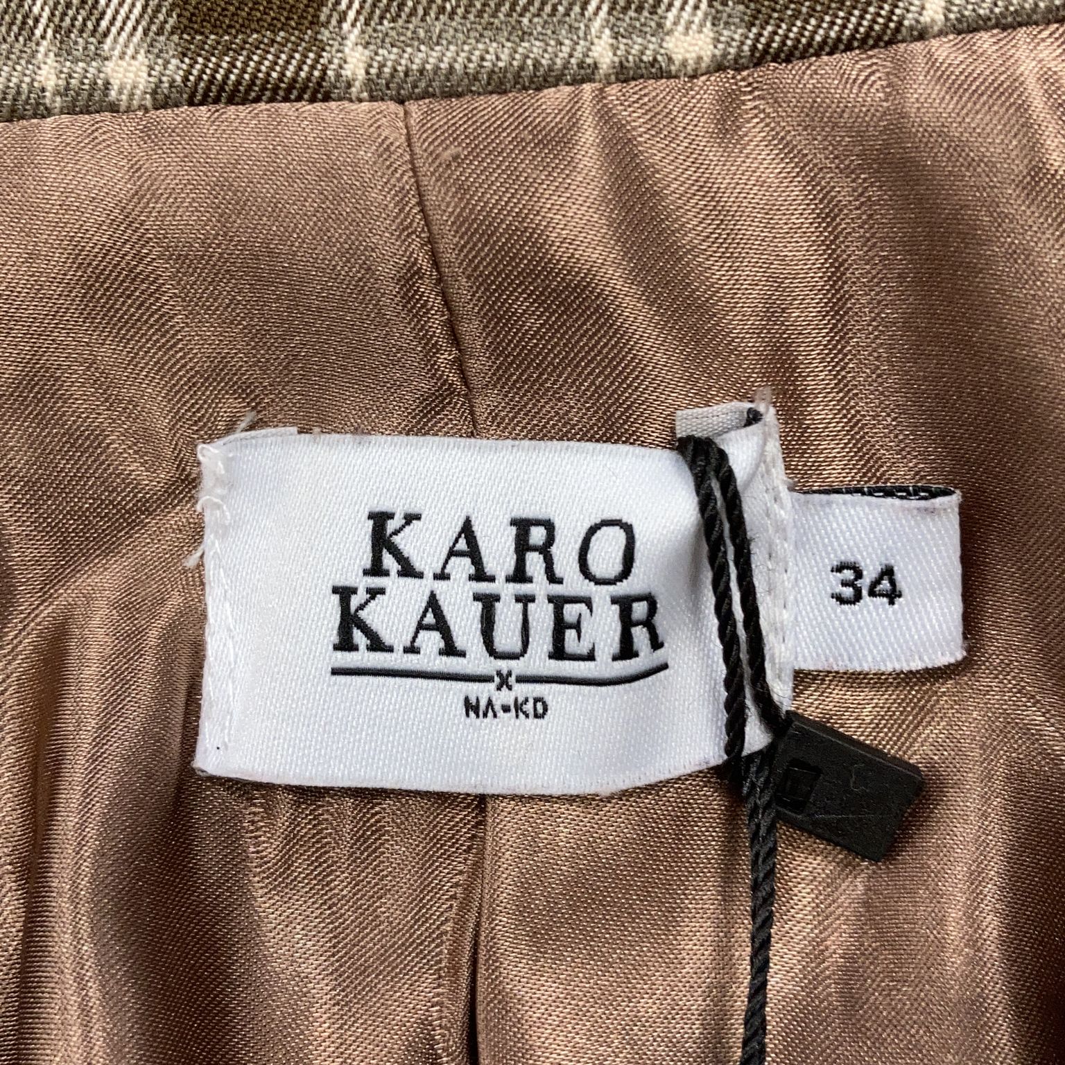 Karo Kauer x NA-KD