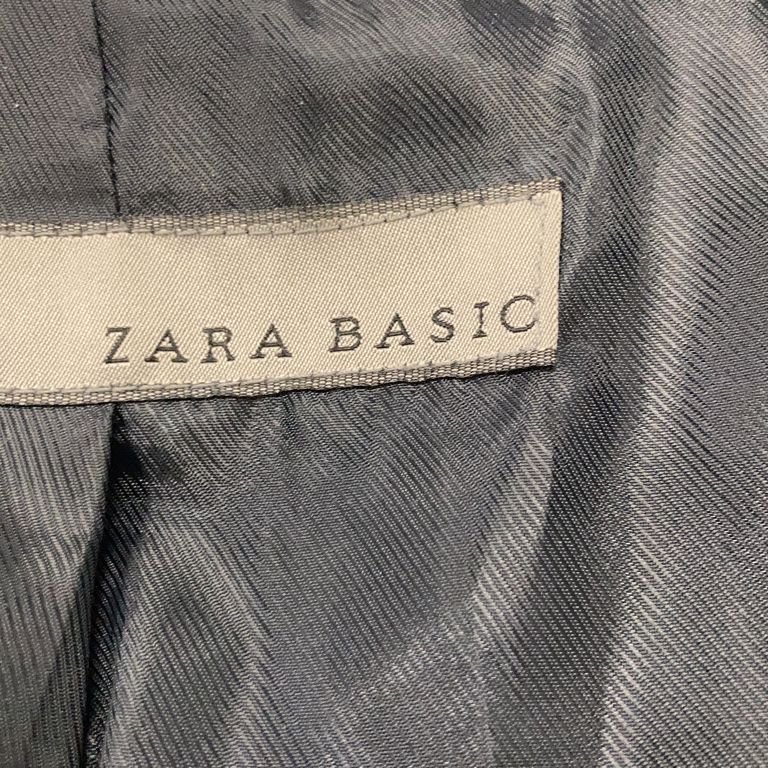 Zara Basic