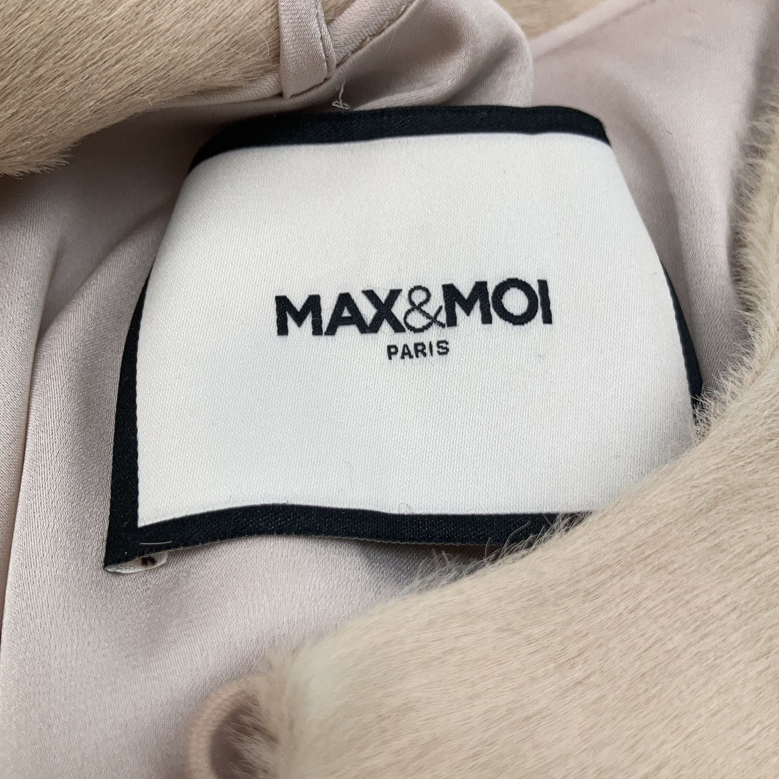 Max  Moi