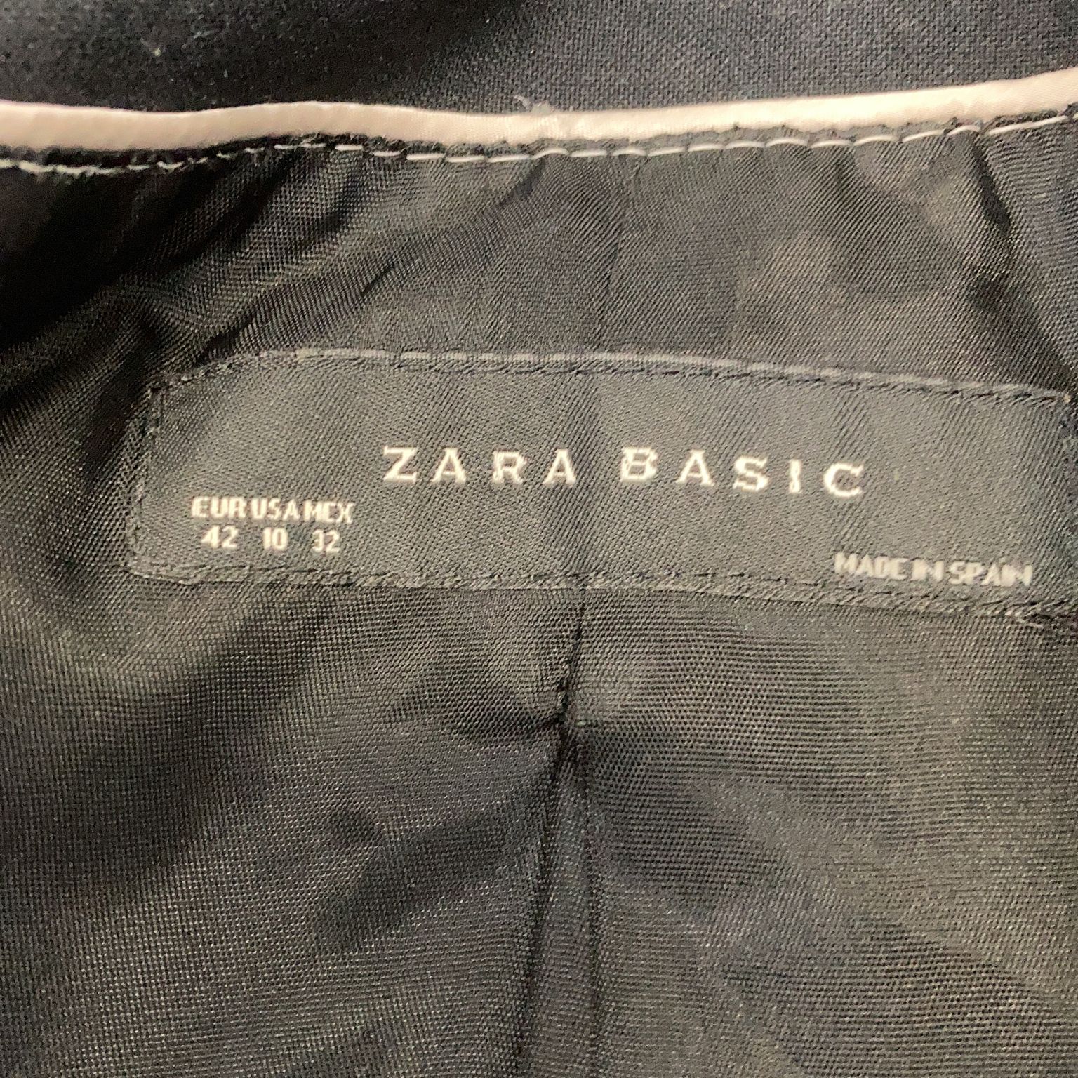 Zara Basic